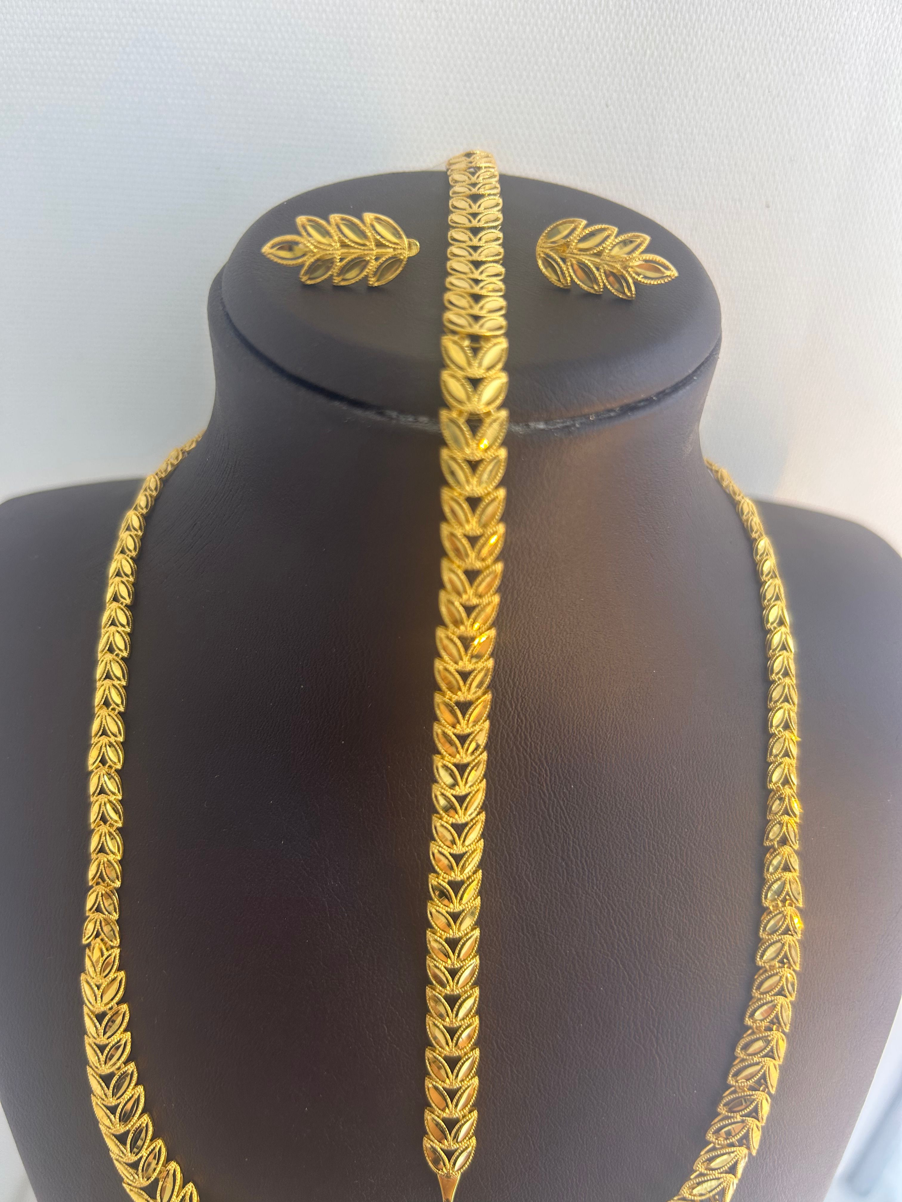 S16 SET 25.72 Gram 22 Ayar