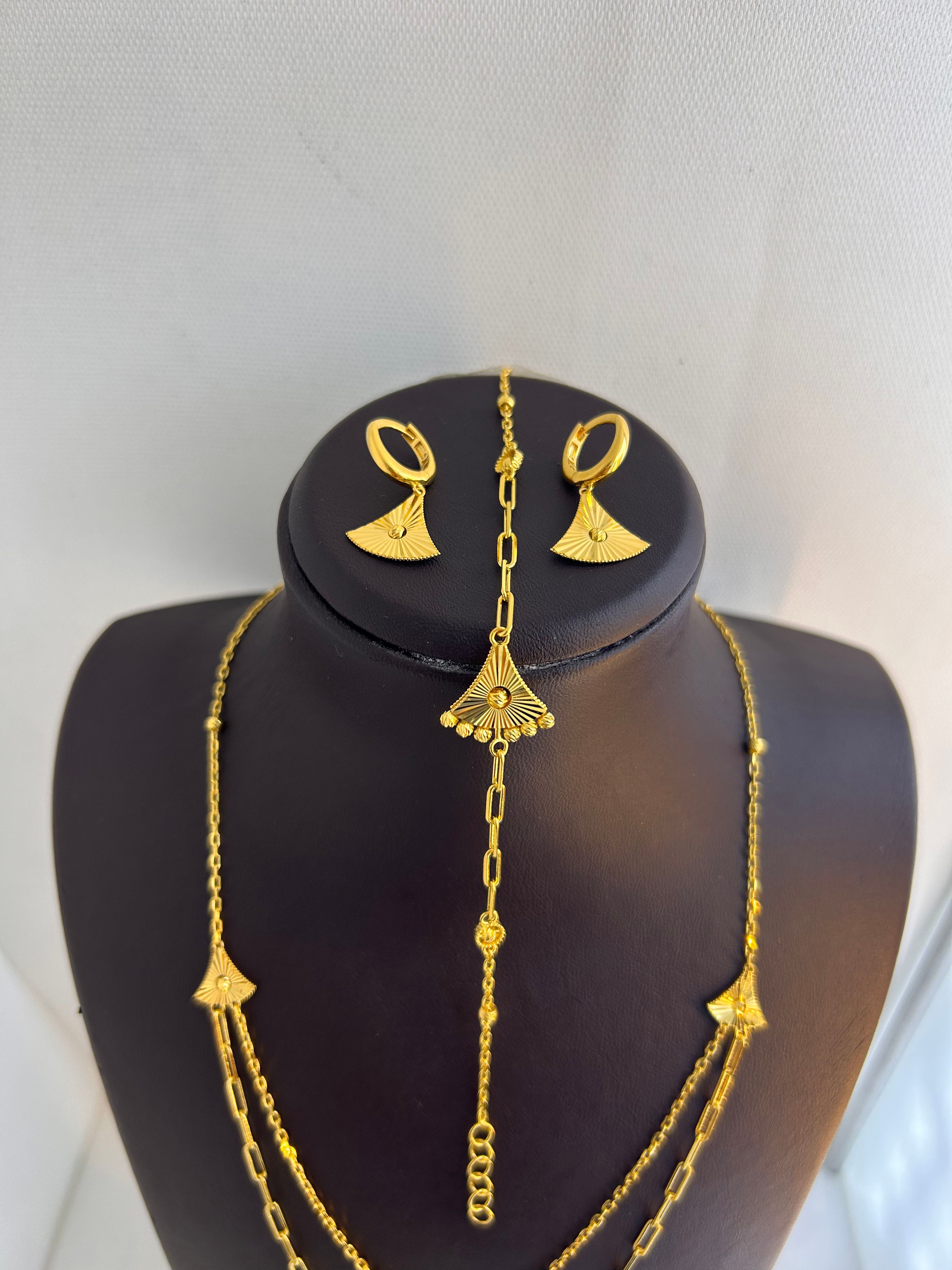 S37 SET 24.07 Gram 22 Ayar 