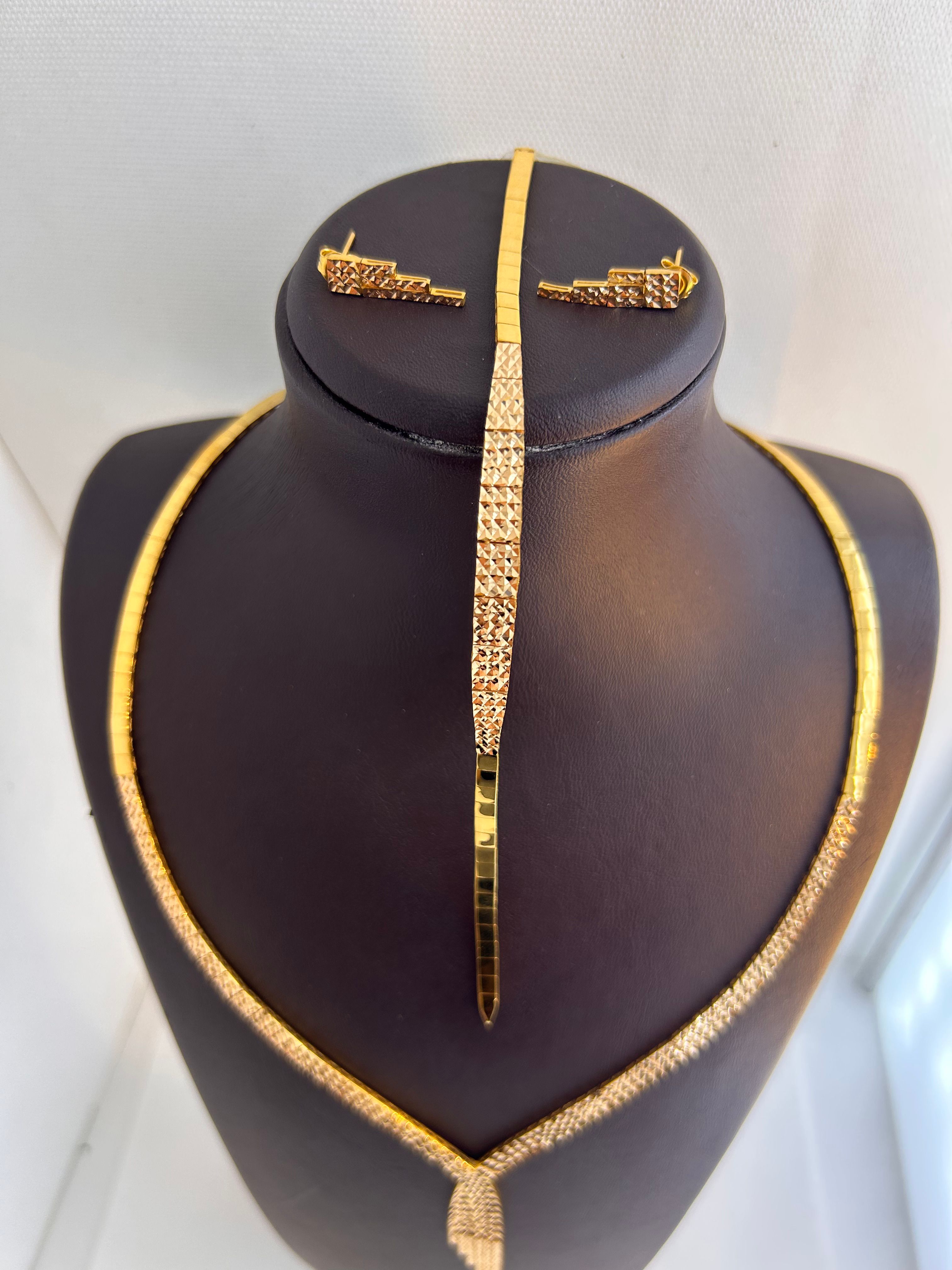 S32 SET 33.26 Gram 22 Ayar