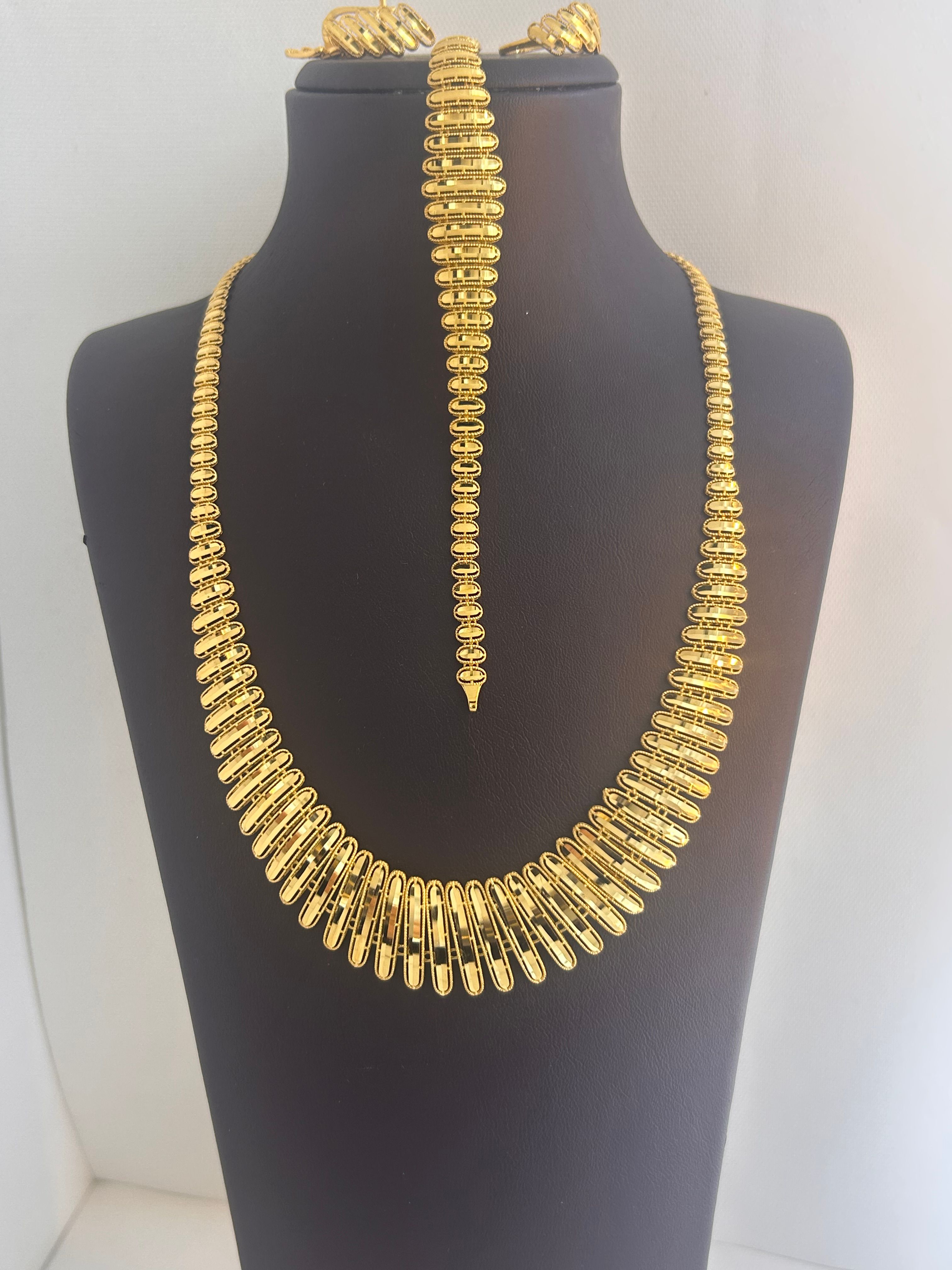 S15 SET 40.69 Gram 22 Ayar