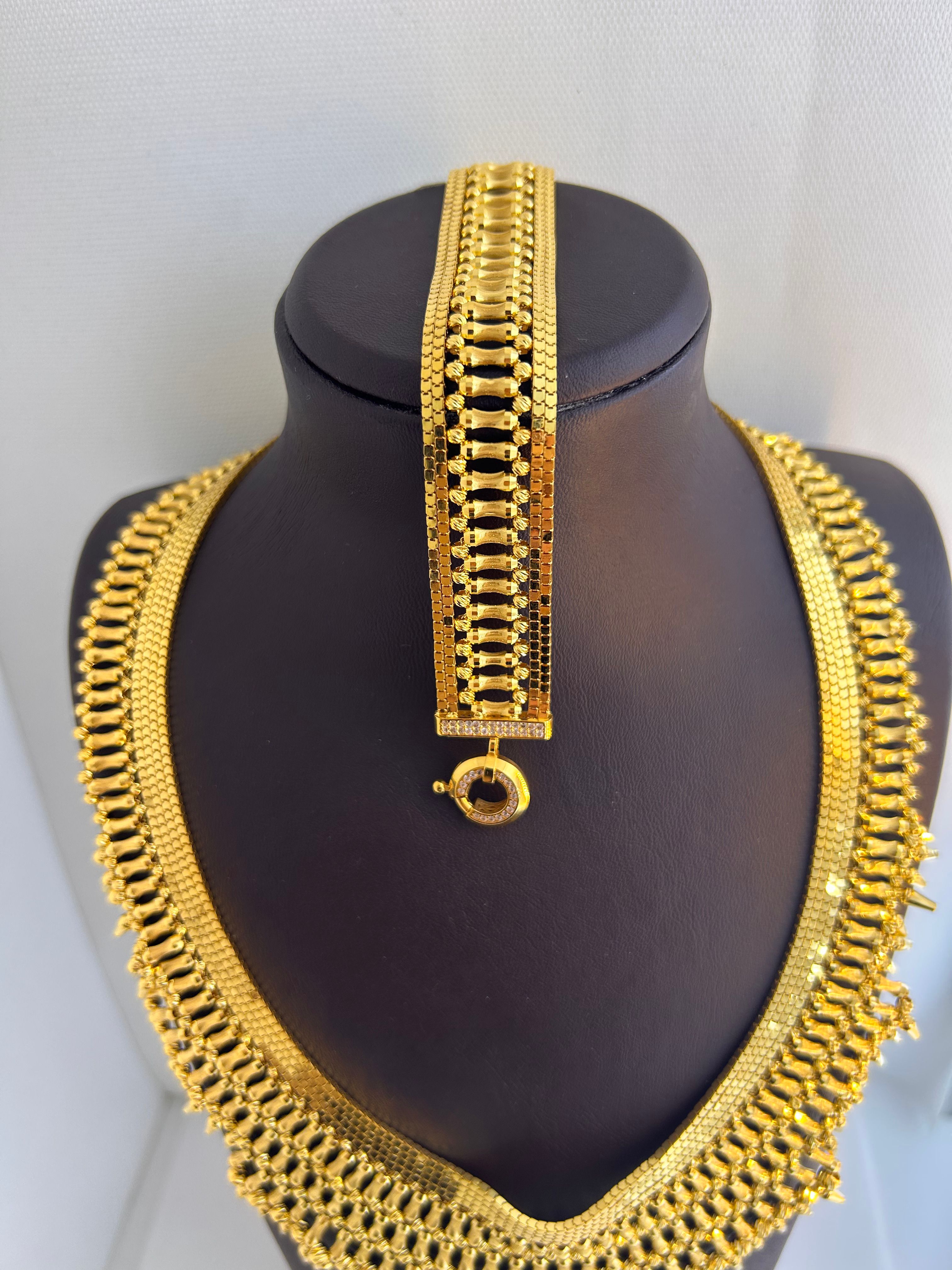 S54 SET 113.58 Gram 22 Ayar