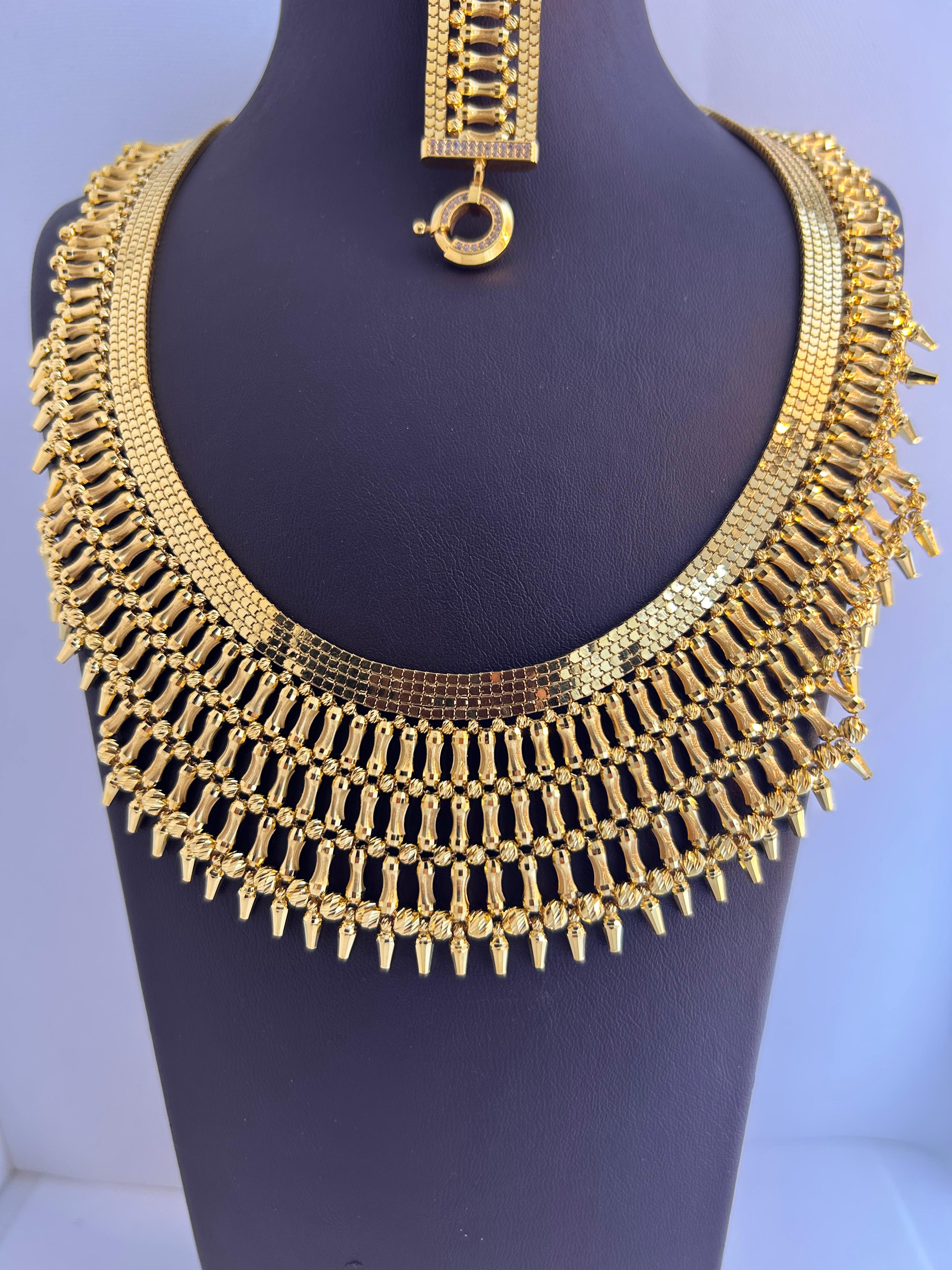 S54 SET 113.58 Gram 22 Ayar