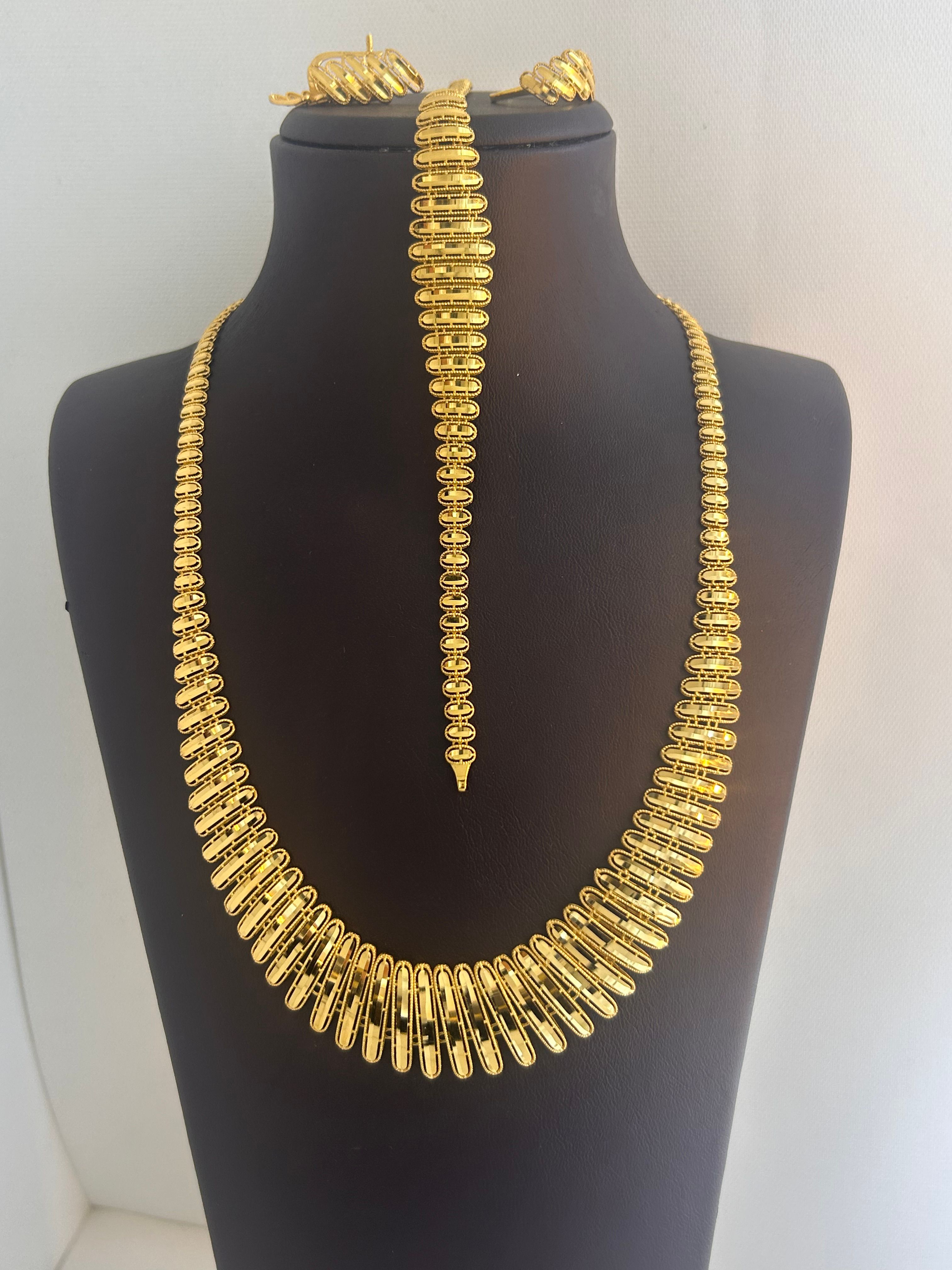 S15 SET 40.69 Gram 22 Ayar