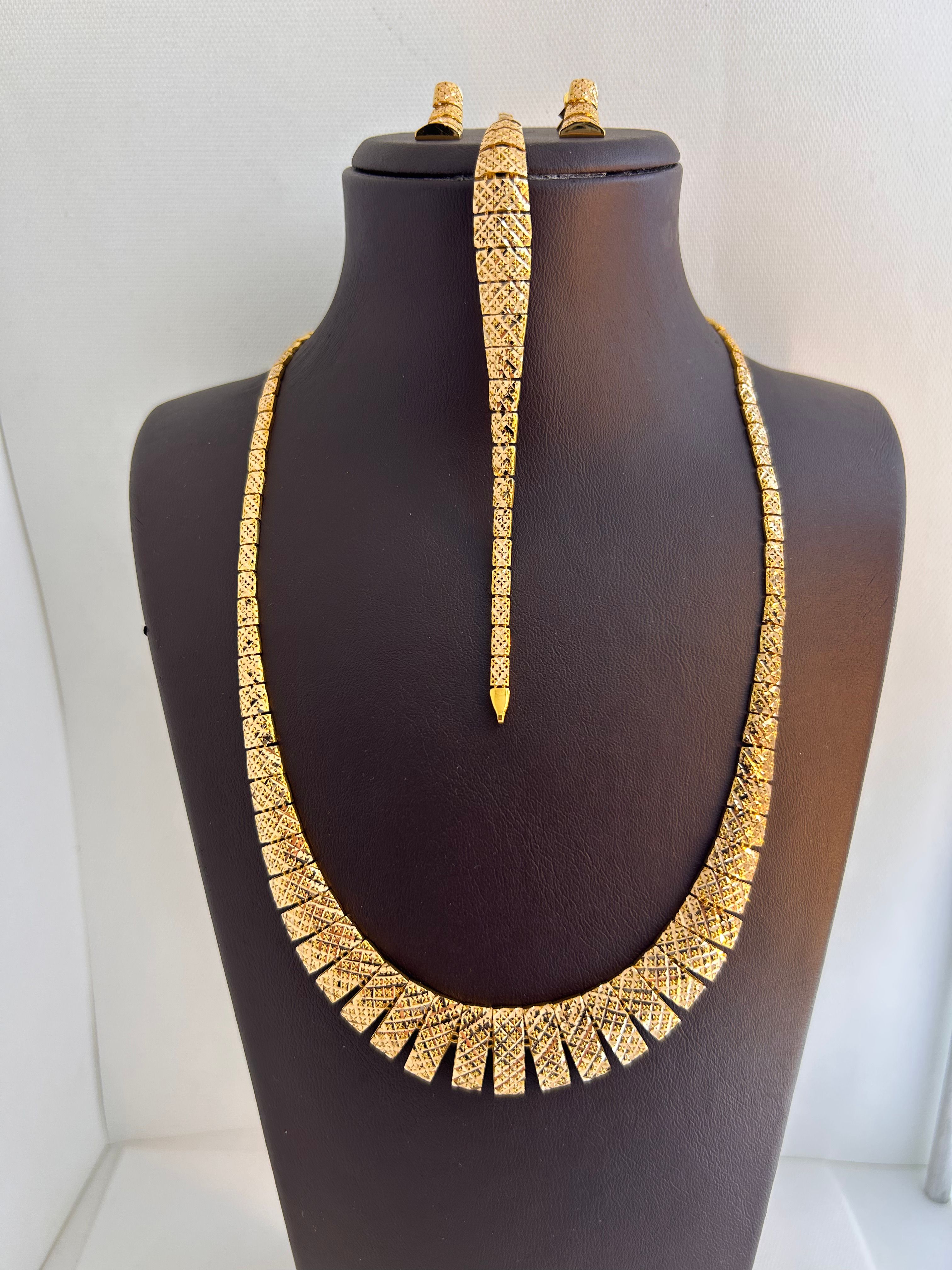 S31 SET 35.15 Gram 22 Ayar 