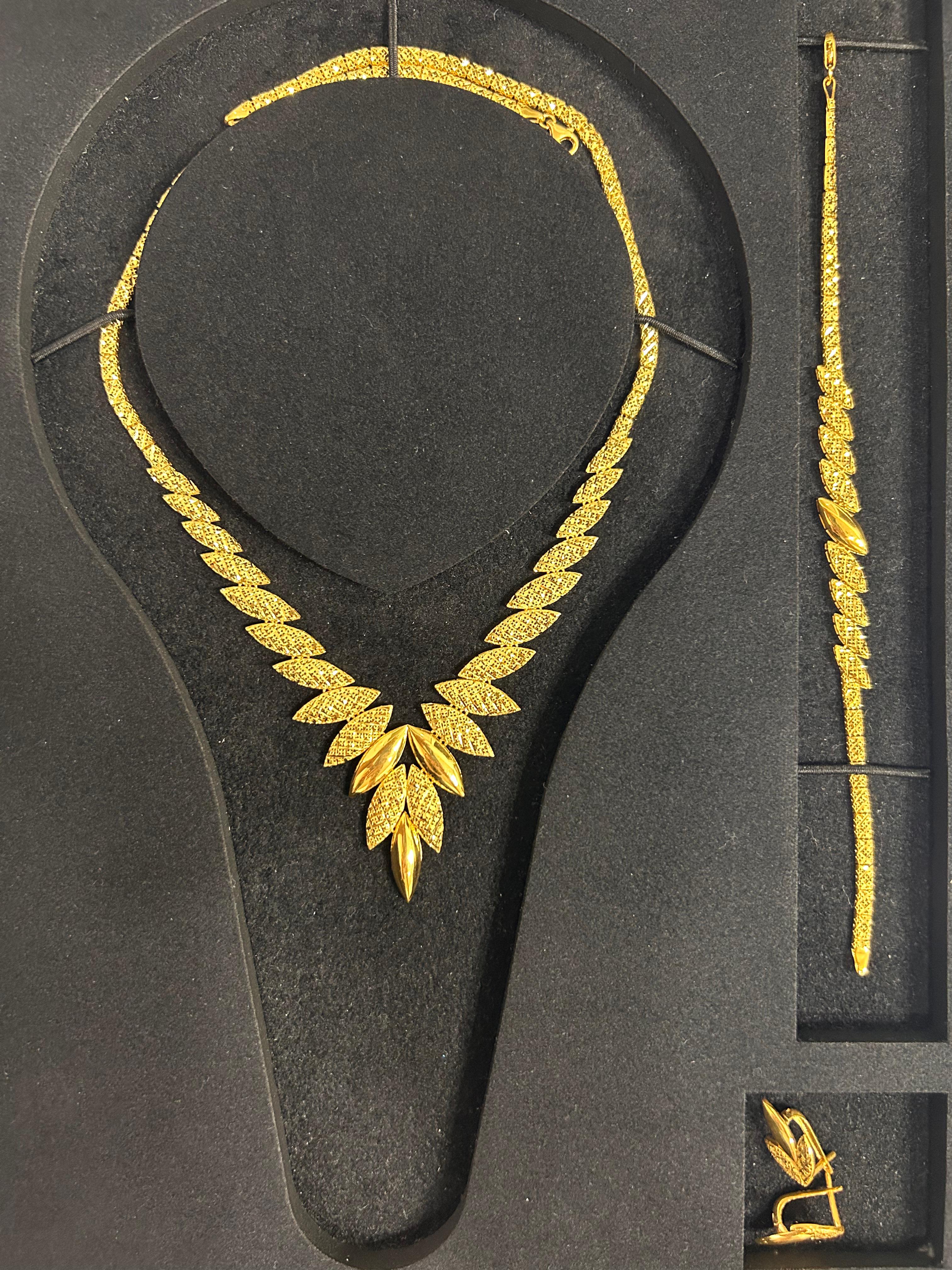 S24 SET 27.02 Gram 22 Ayar 