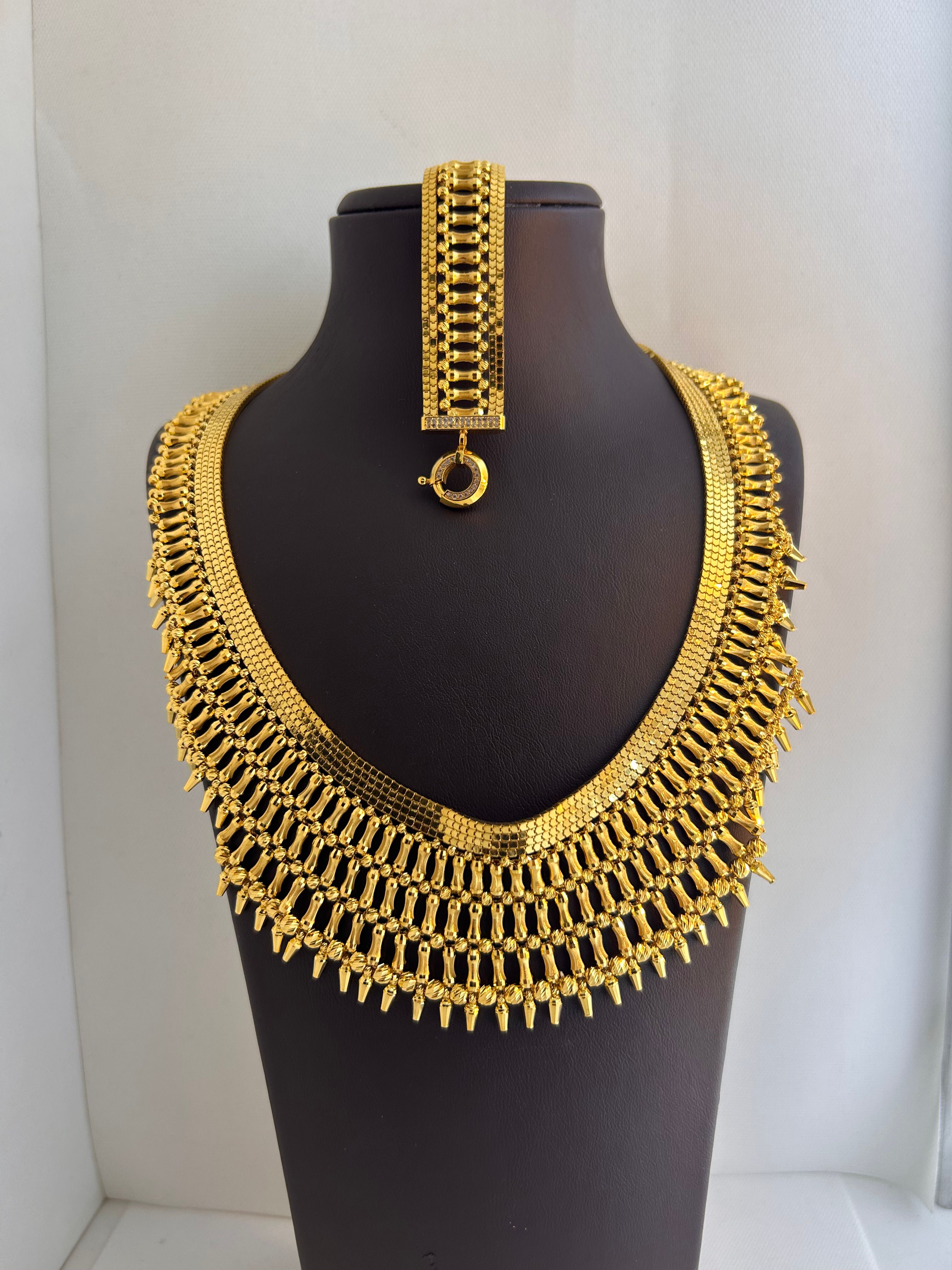 S54 SET 113.58 Gram 22 Ayar