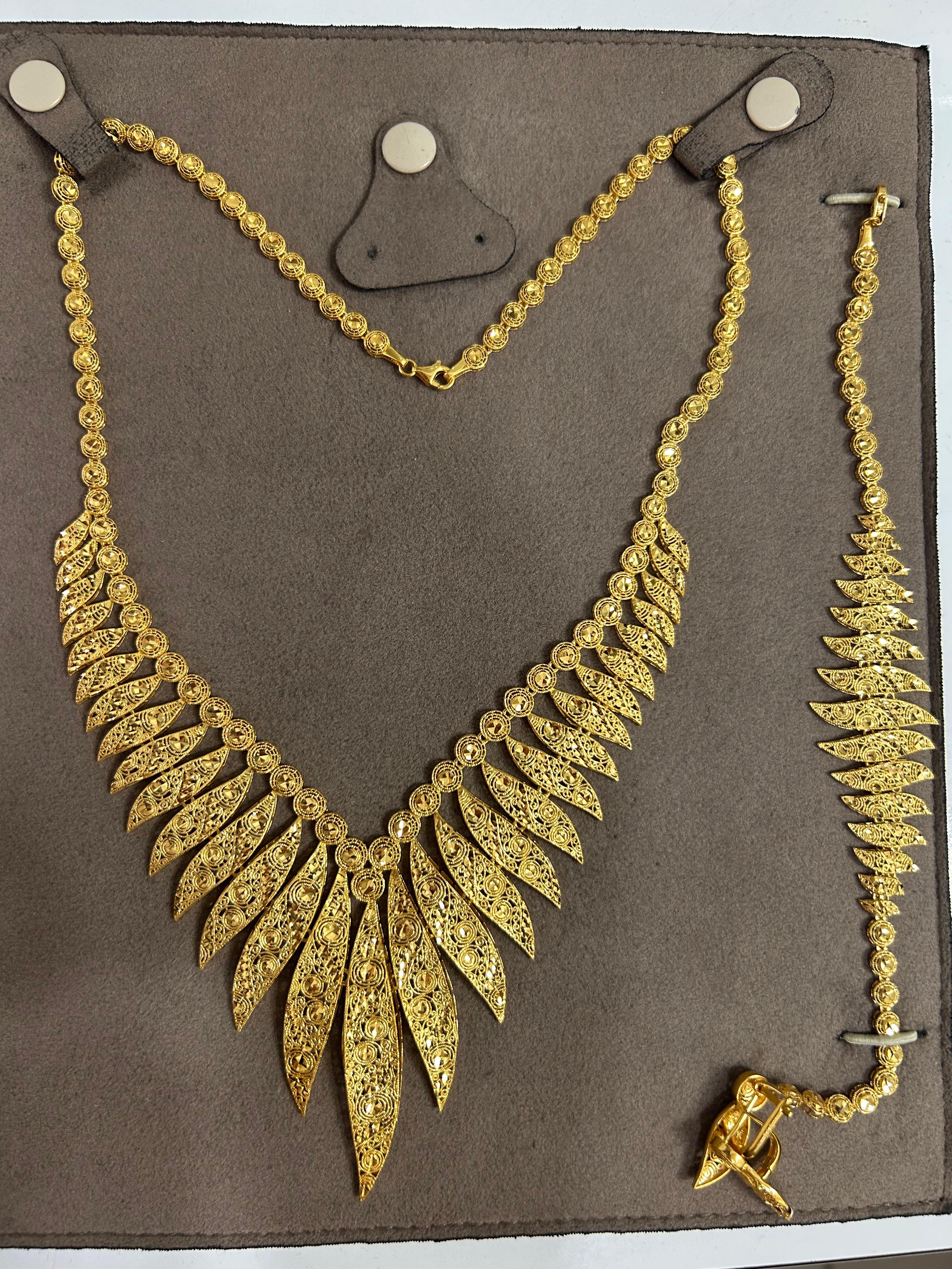 S23 SET 48.07 Gram 22 Ayar