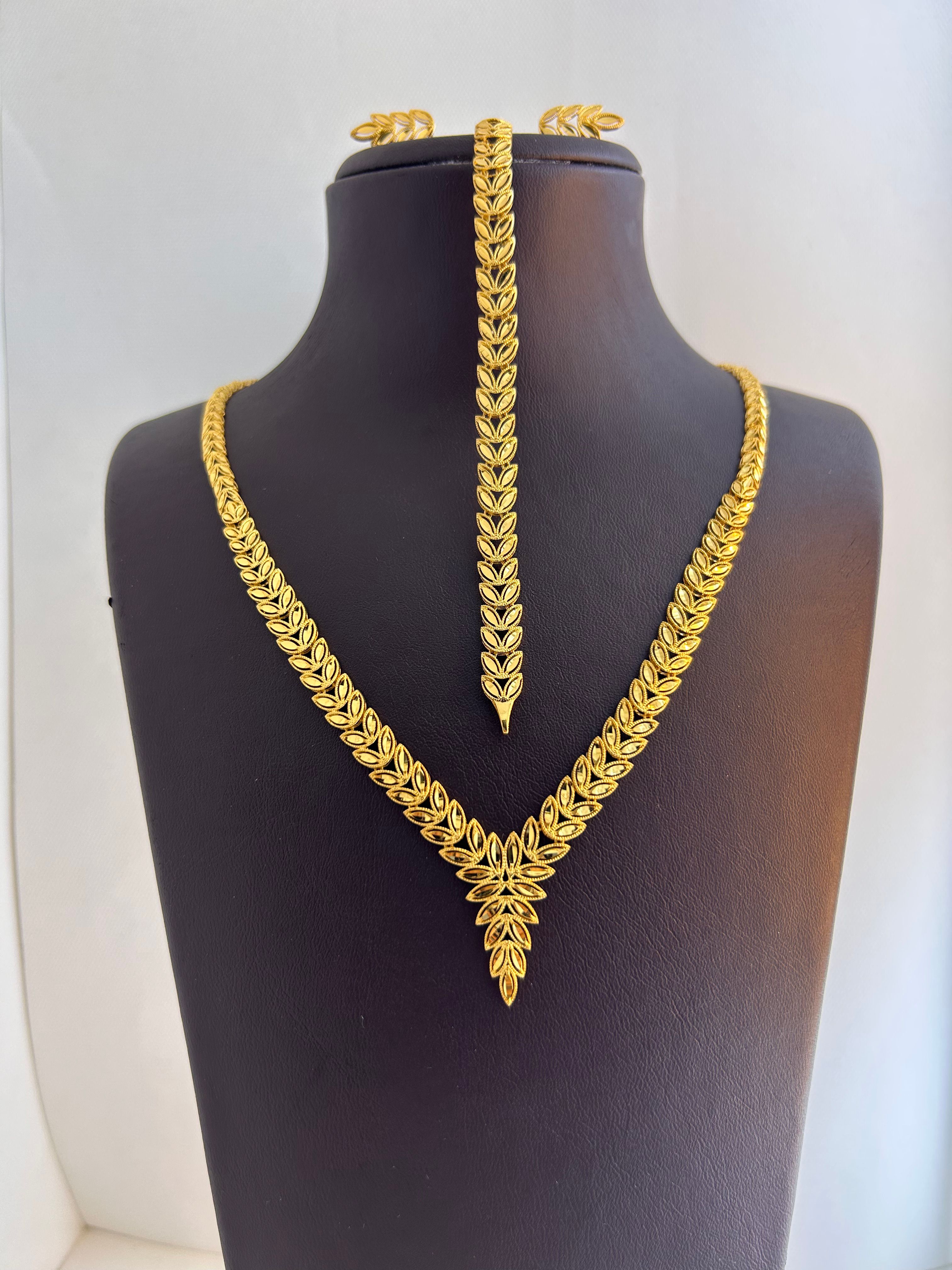 S25 SET 24.94 Gram 22 Ayar