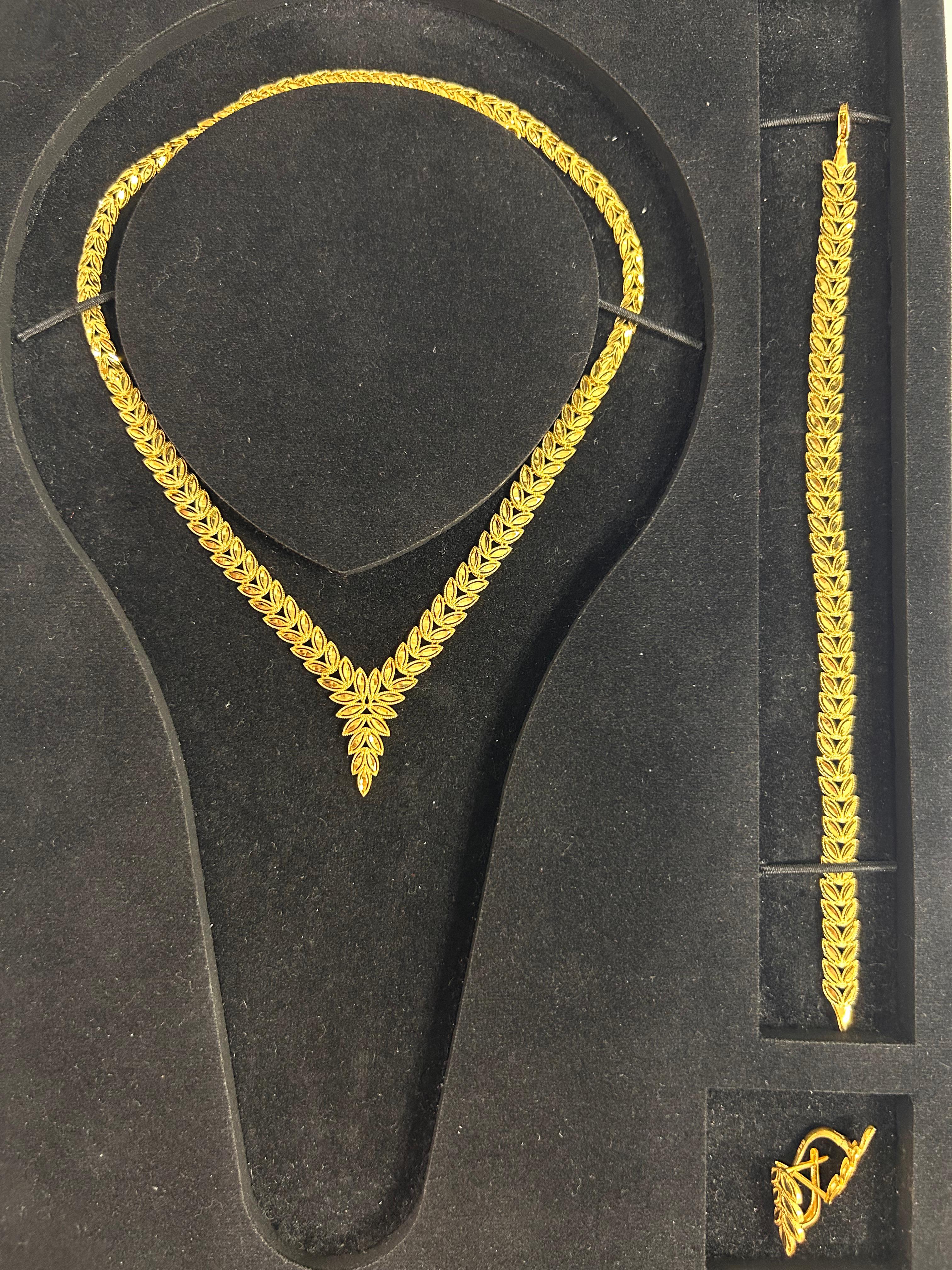 S25 SET 24.94 Gram 22 Ayar