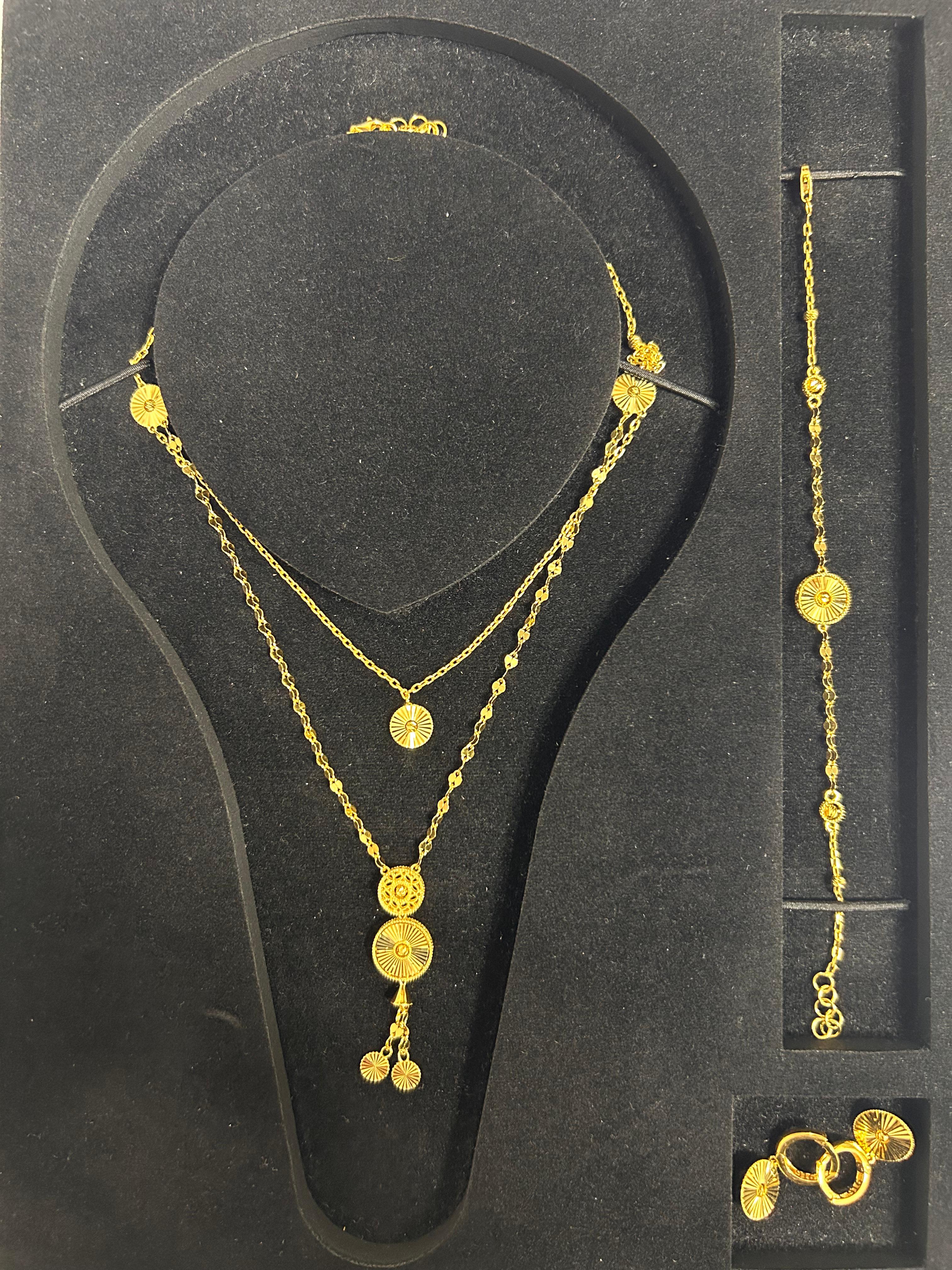 S38 SET 22.73 Gram 22 Ayar
