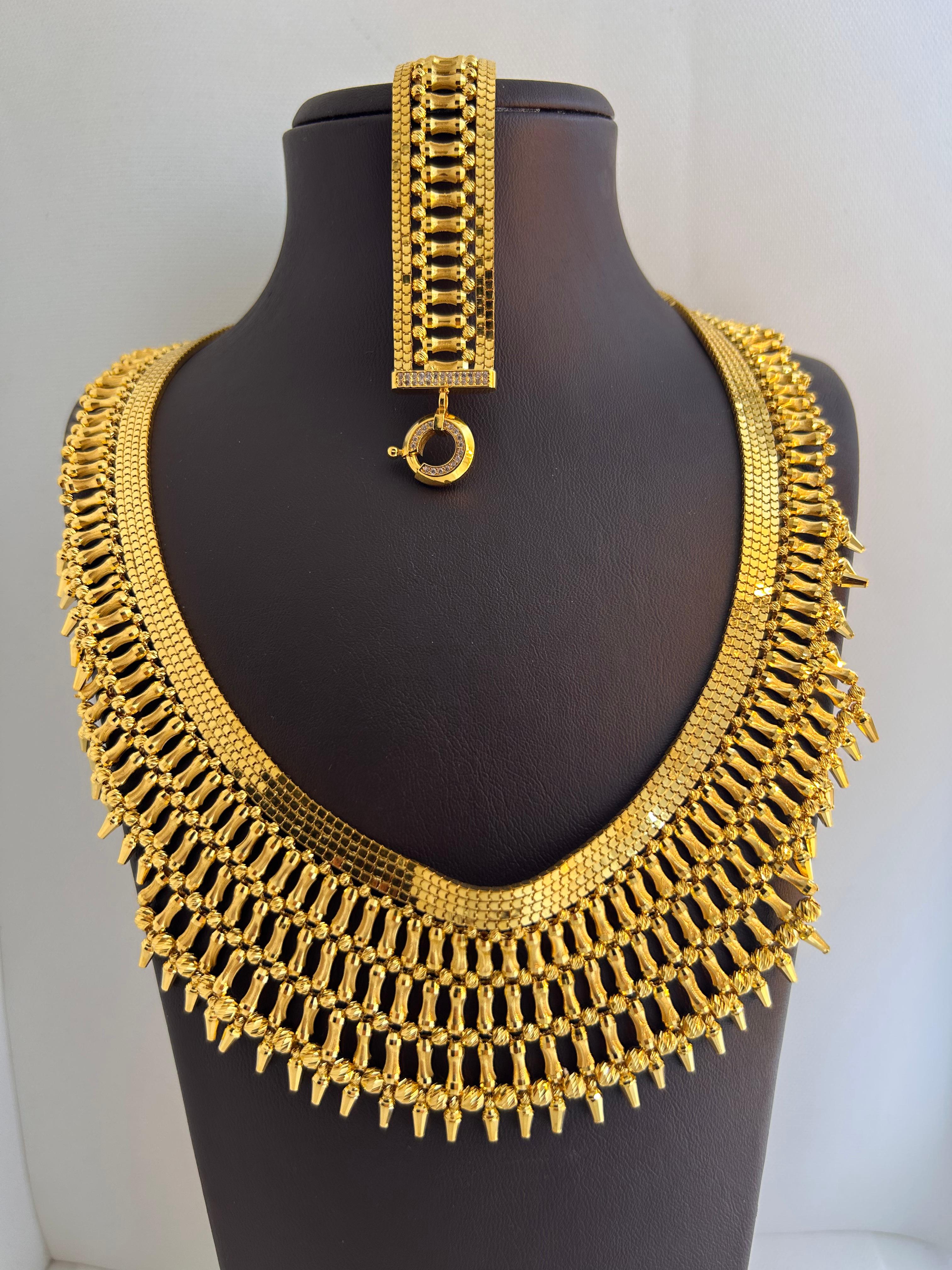 S54 SET 113.58 Gram 22 Ayar