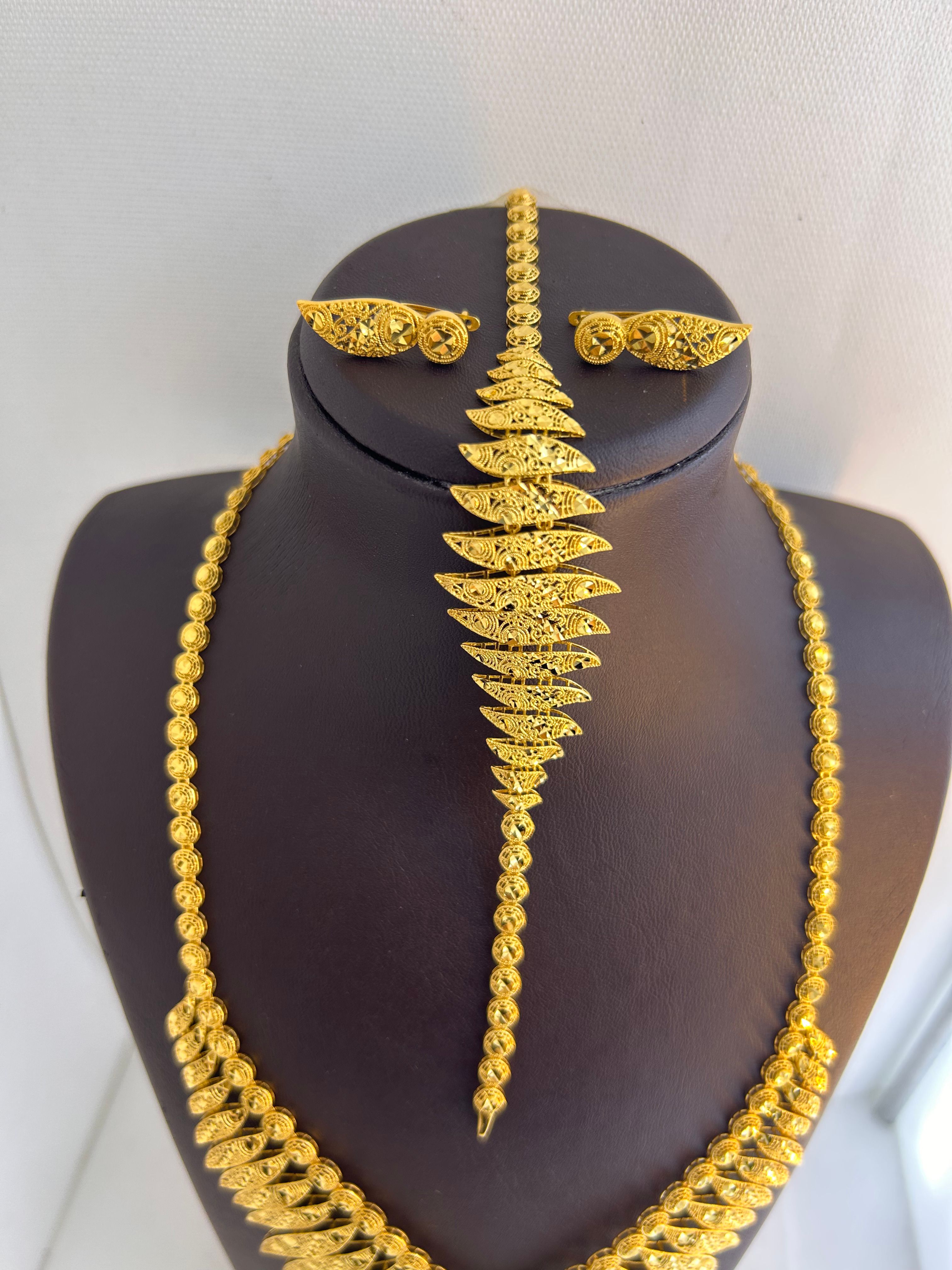 S23 SET 48.07 Gram 22 Ayar