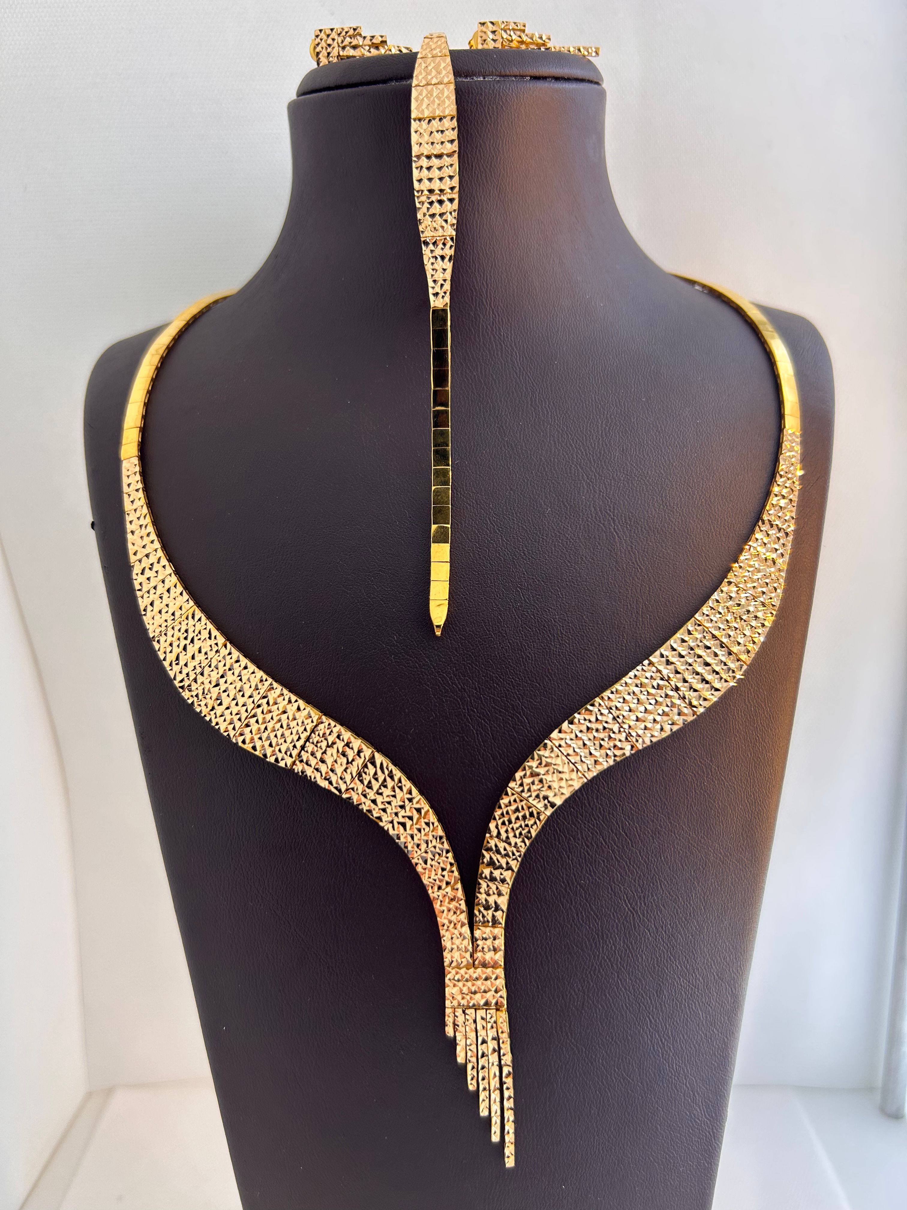 S33 SET 39.56 Gram 22 Ayar 