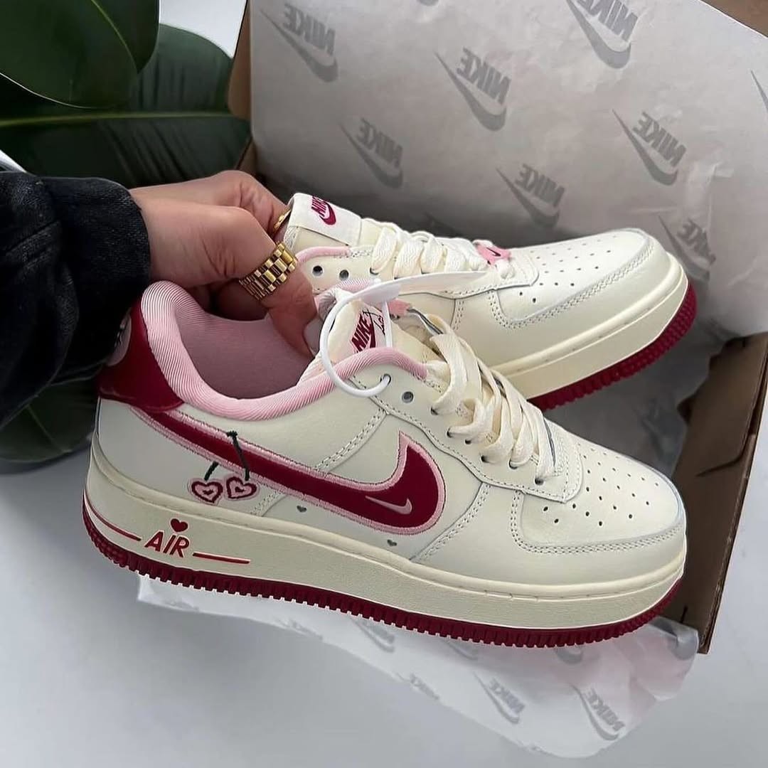 Nike Air Force 1 Low Valentine's Day Cream