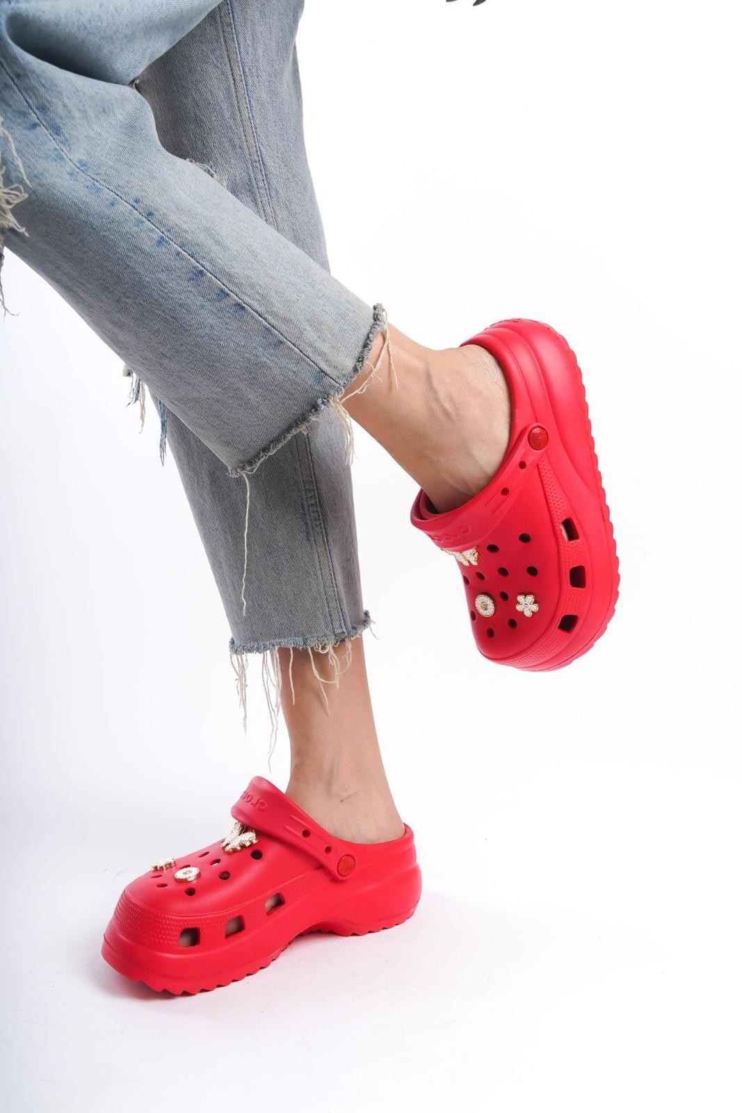 Crocs Tokalı Terlik Kırmızı