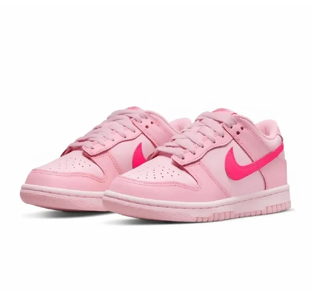 Nike SB Dunk Low Triple Pink