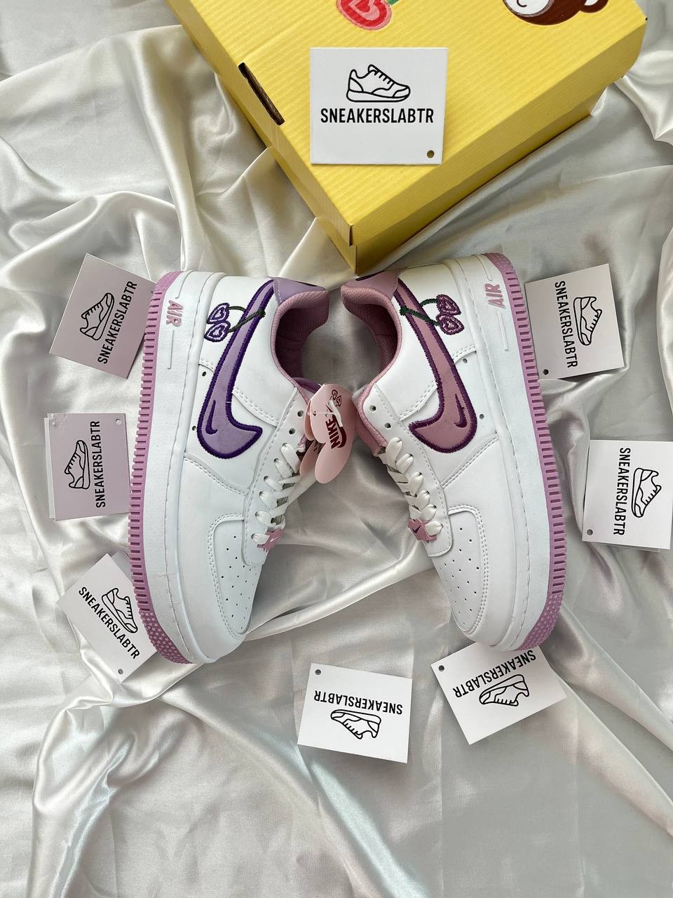 Nike Air Force 1 Low Valentine's Day Lila