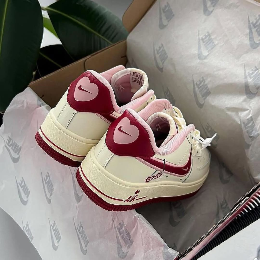 Nike Air Force 1 Low Valentine's Day Cream