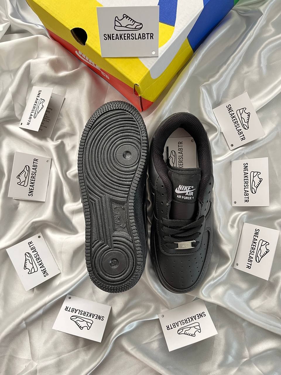 Nike Air Force 1 Siyah (İthal Ürün)