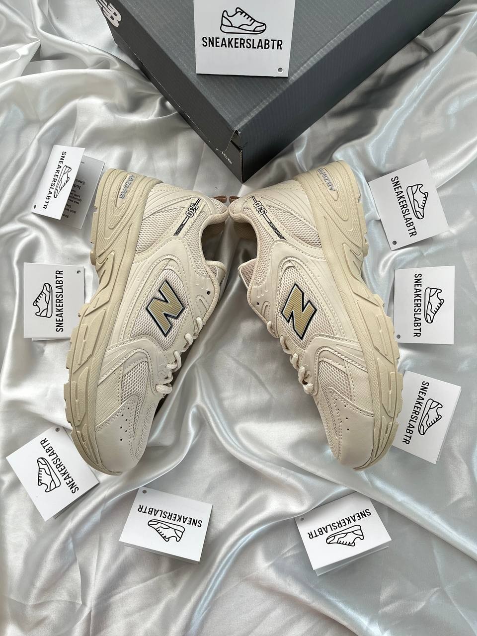 New Balance 530 Beige