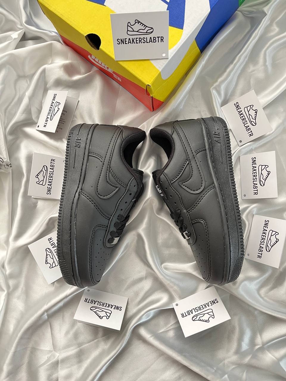 Nike Air Force 1 Siyah (İthal Ürün)