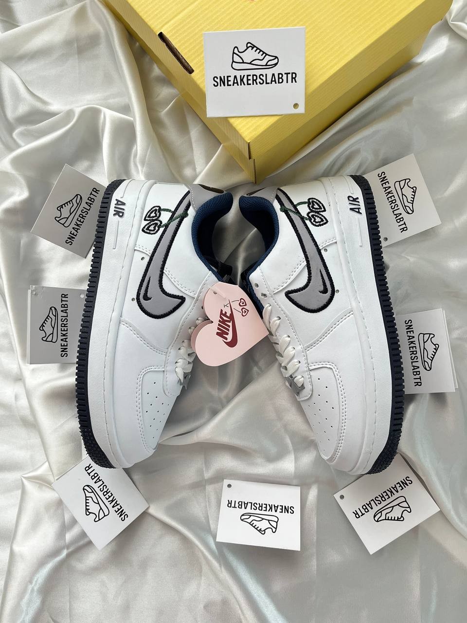 Nike Air Force 1 Low Valentine's Day Lacivert 