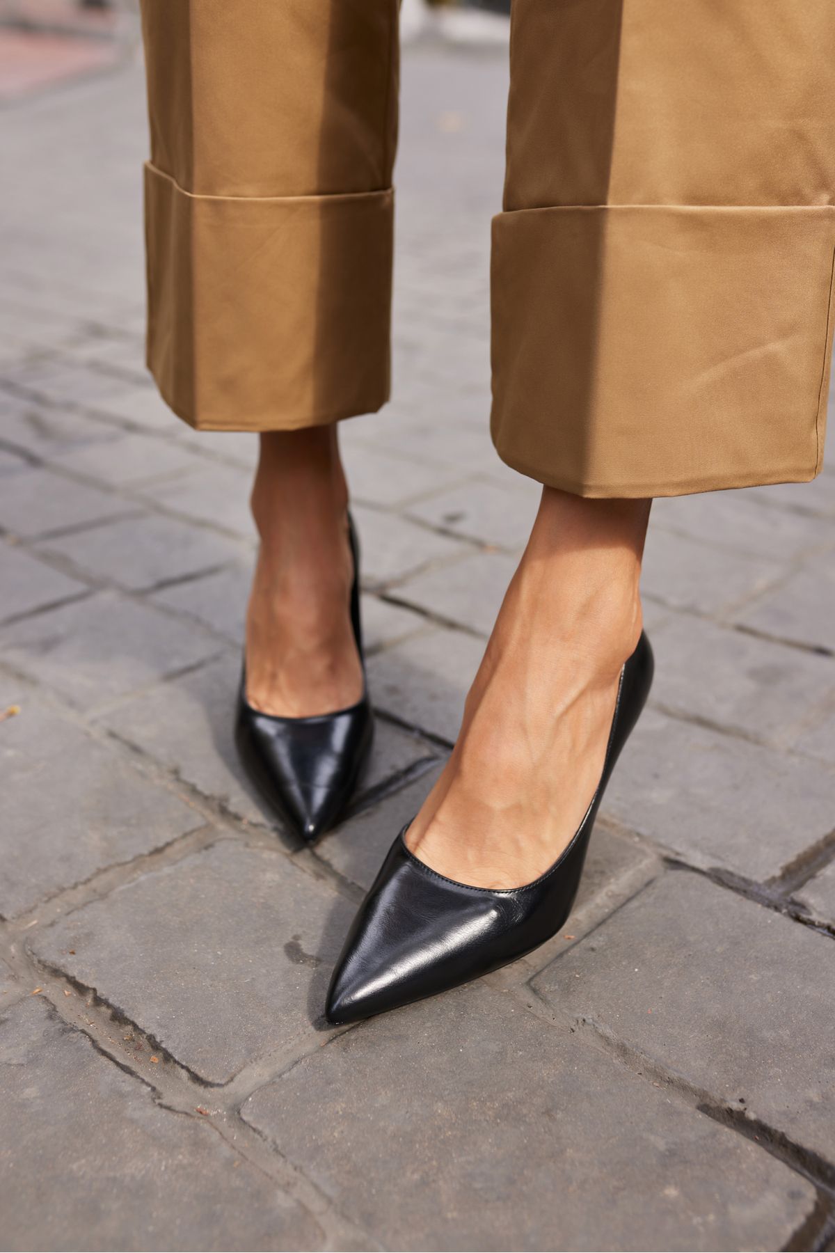 GOCCİLA KADİN SİYAH DUZ TOPUKLU STILETTO