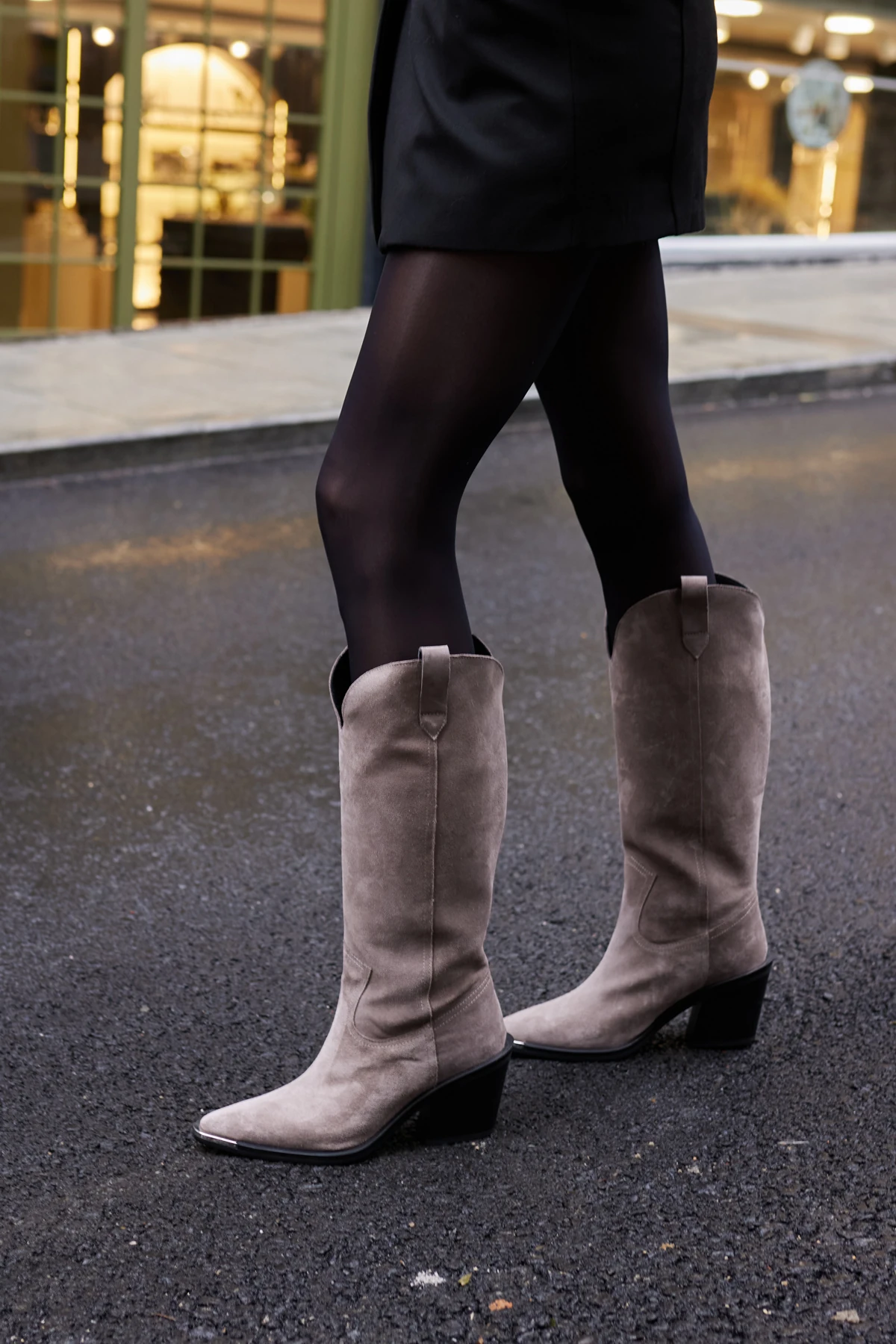 VOLGA KADIN VİZON GERCEK SUET BURUN DEMIRLI ÇİZME