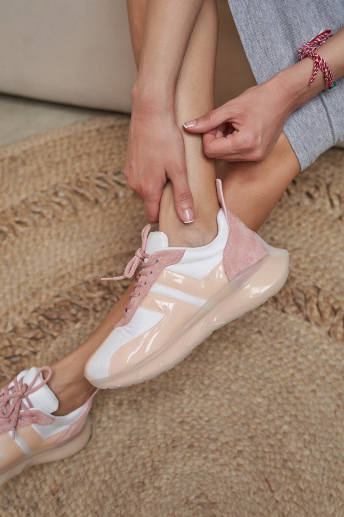 Fabiana Kadın Beyaz Pudra Seffaf Airtaban Detay Sneakers