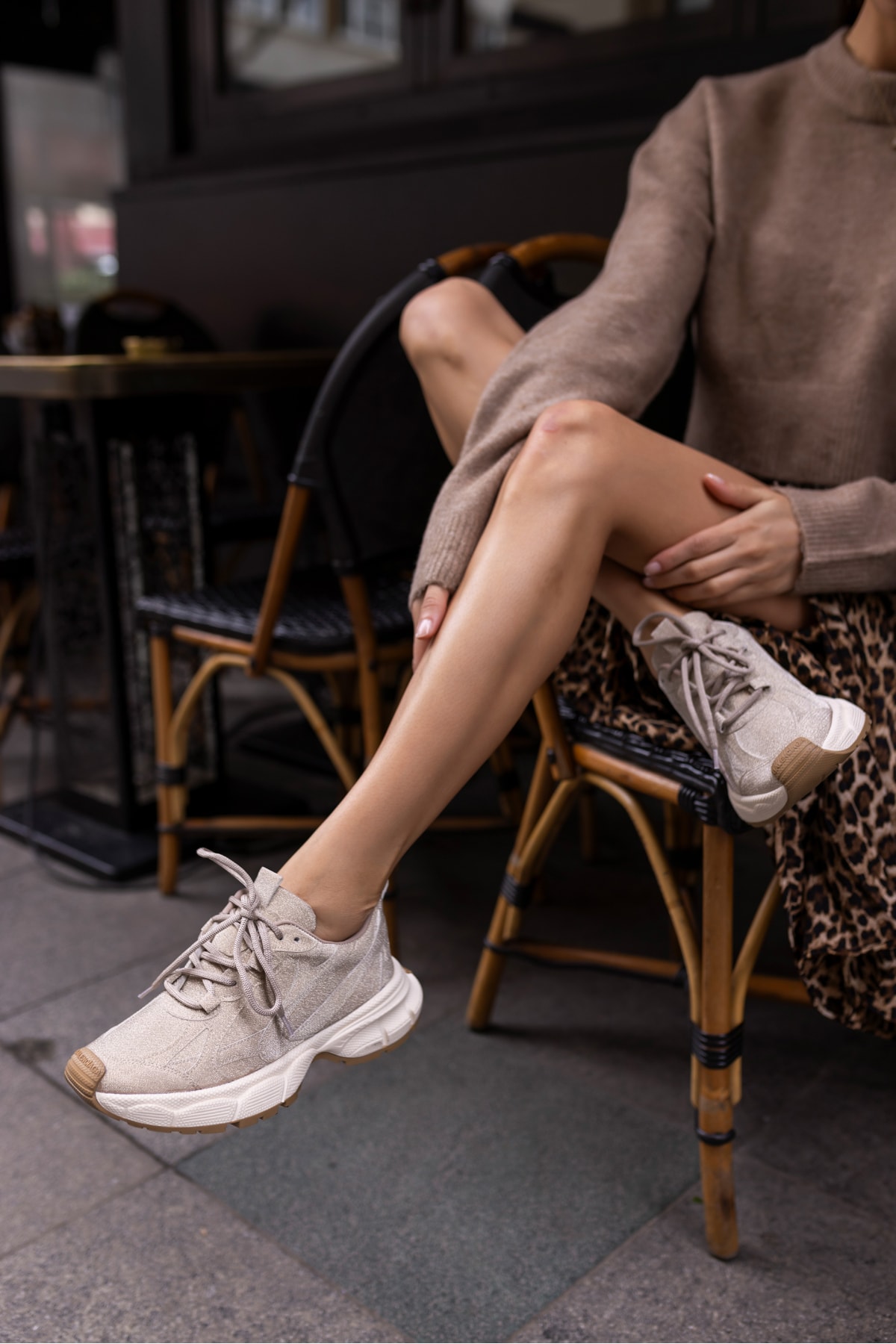 GENT KADIN BEJ SİMLİ İTHAL MALZEME SNEAKER