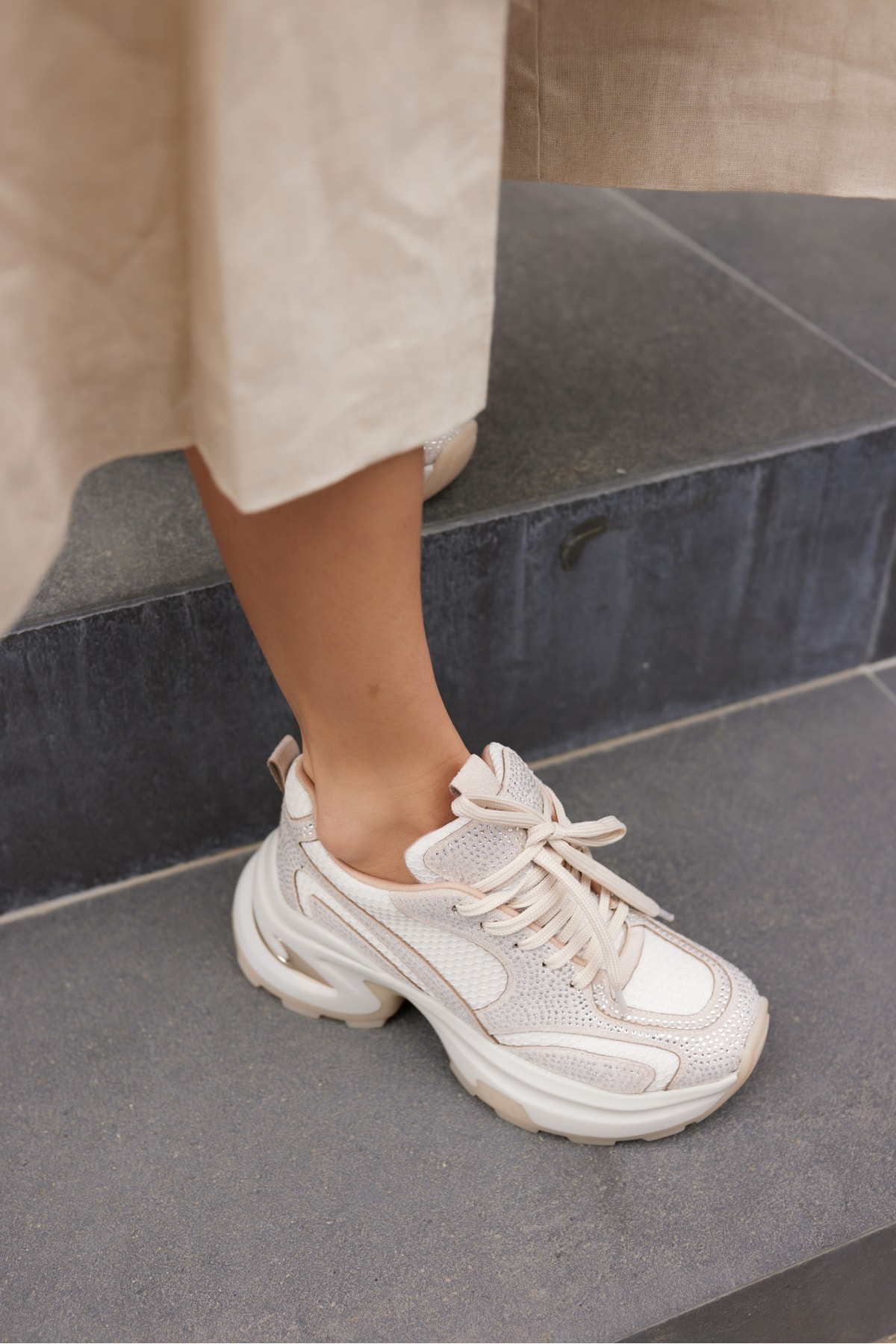 SOCHI KADIN BEJ TAS DETAY ITHAL TABAN SNEAKER