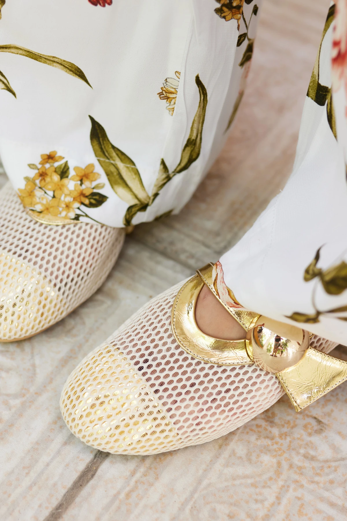 NİKA KADIN GOLD FİLE DETAY BABET