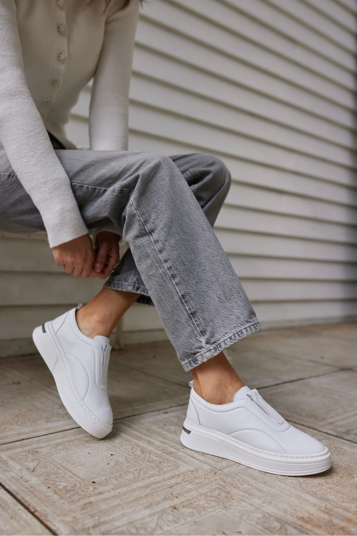 SARR KADIN BEJ GERCEK DERİ LASTIK DETAY CASUAL AYAKKABİ