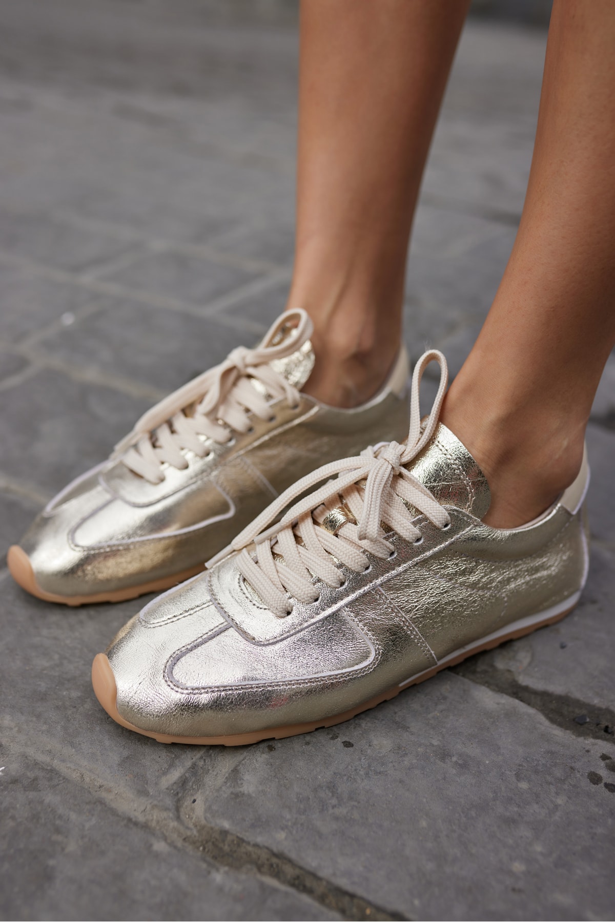 TORES KADIN ALTIN DORE GERCEK DERİ BAGCIKLI SNEAKER