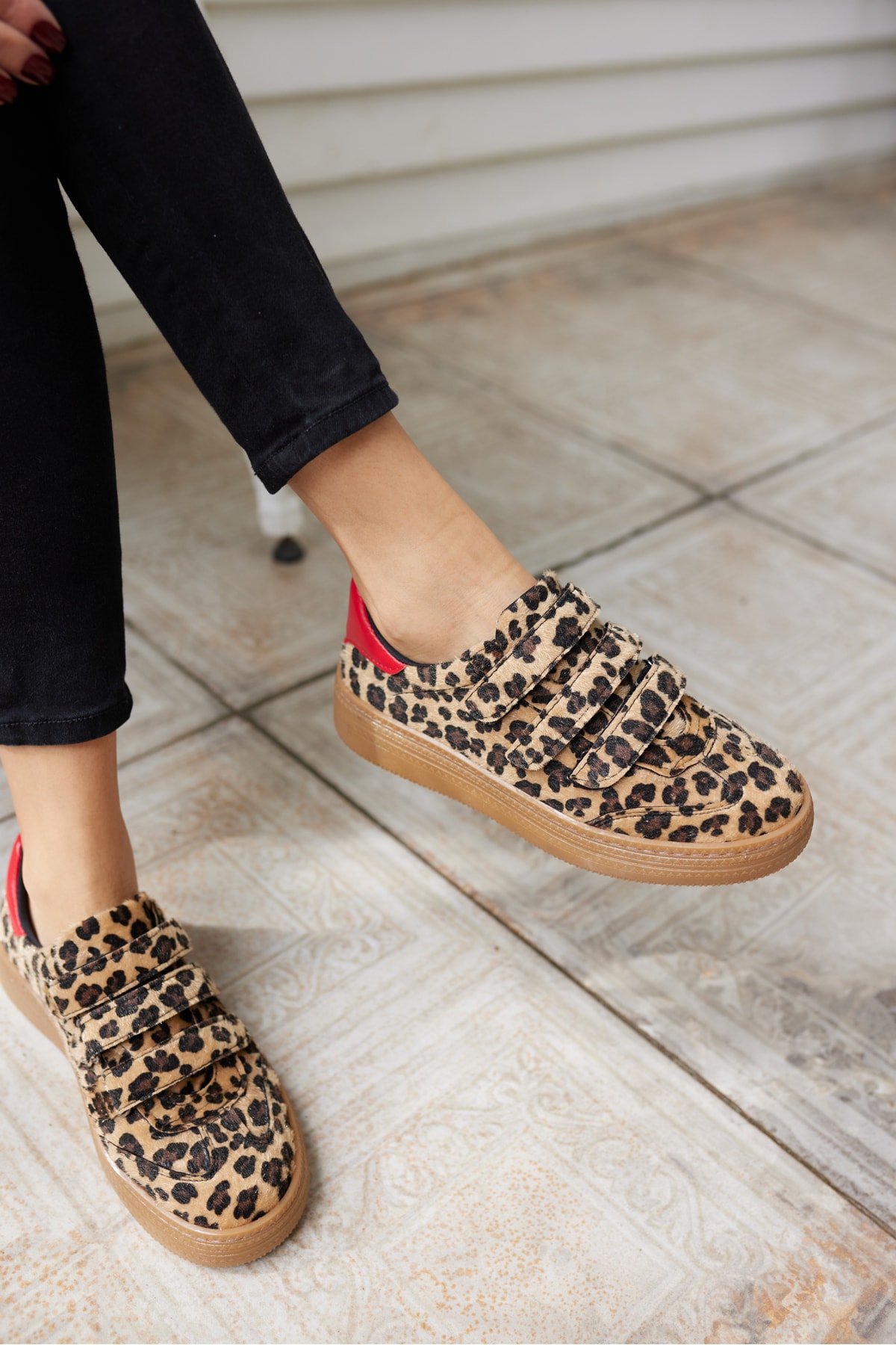 CELSO KADIN LEOPAR CIRTLI KIRMIZI DETAY SNEAKER