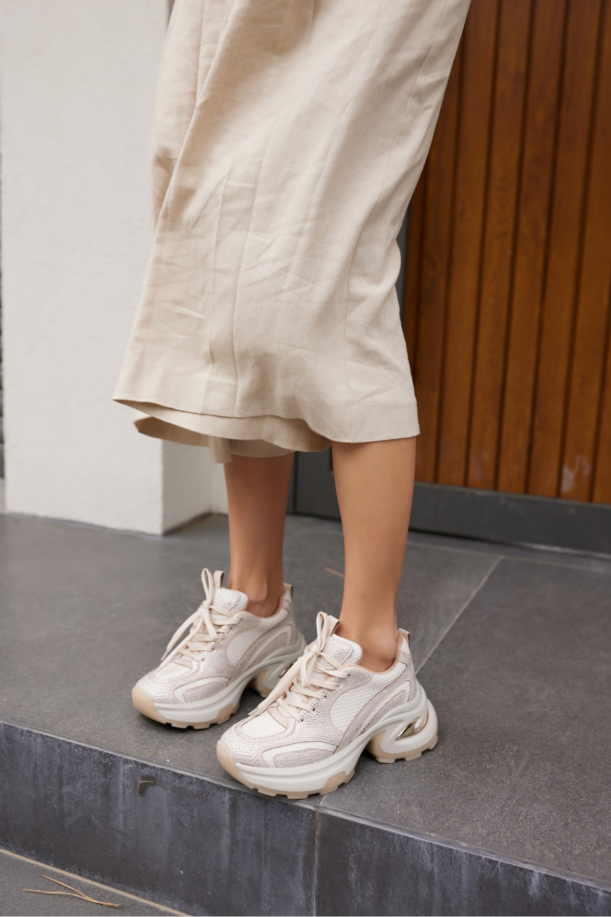 SOCHI KADIN BEJ TAS DETAY ITHAL TABAN SNEAKER