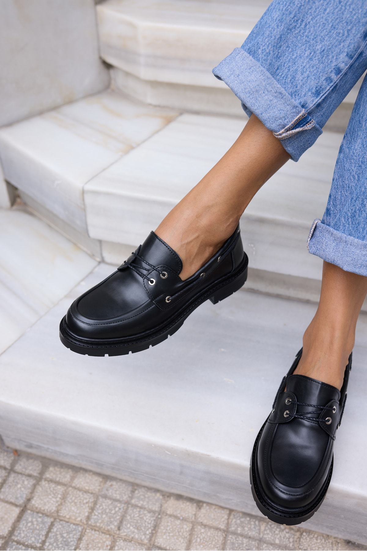 ROBİN KADİN SİYAH CİLT BAGCIKLI LOAFER AYAKKABİ