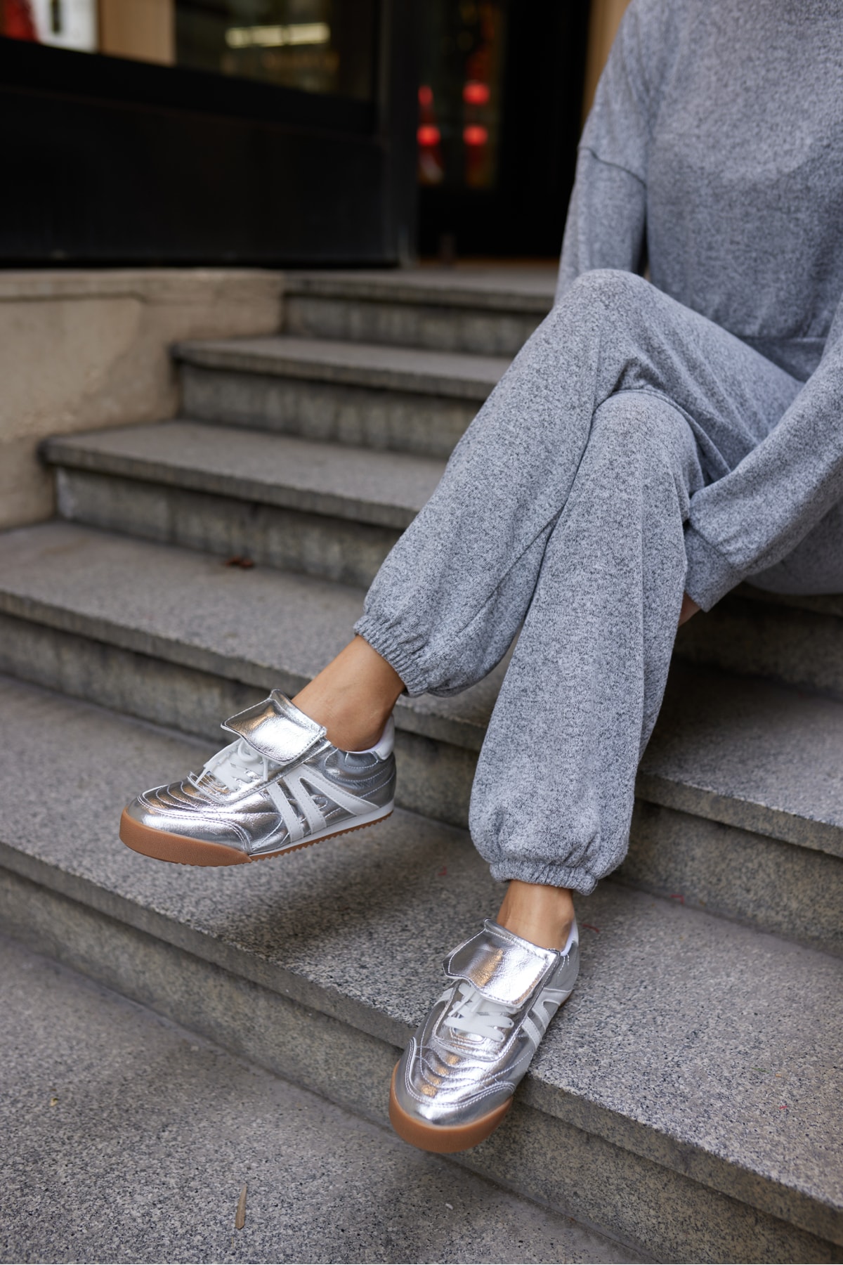 EDUARD KADIN GUMUS DIKISLI BAGCIKLIN SNEAKER
