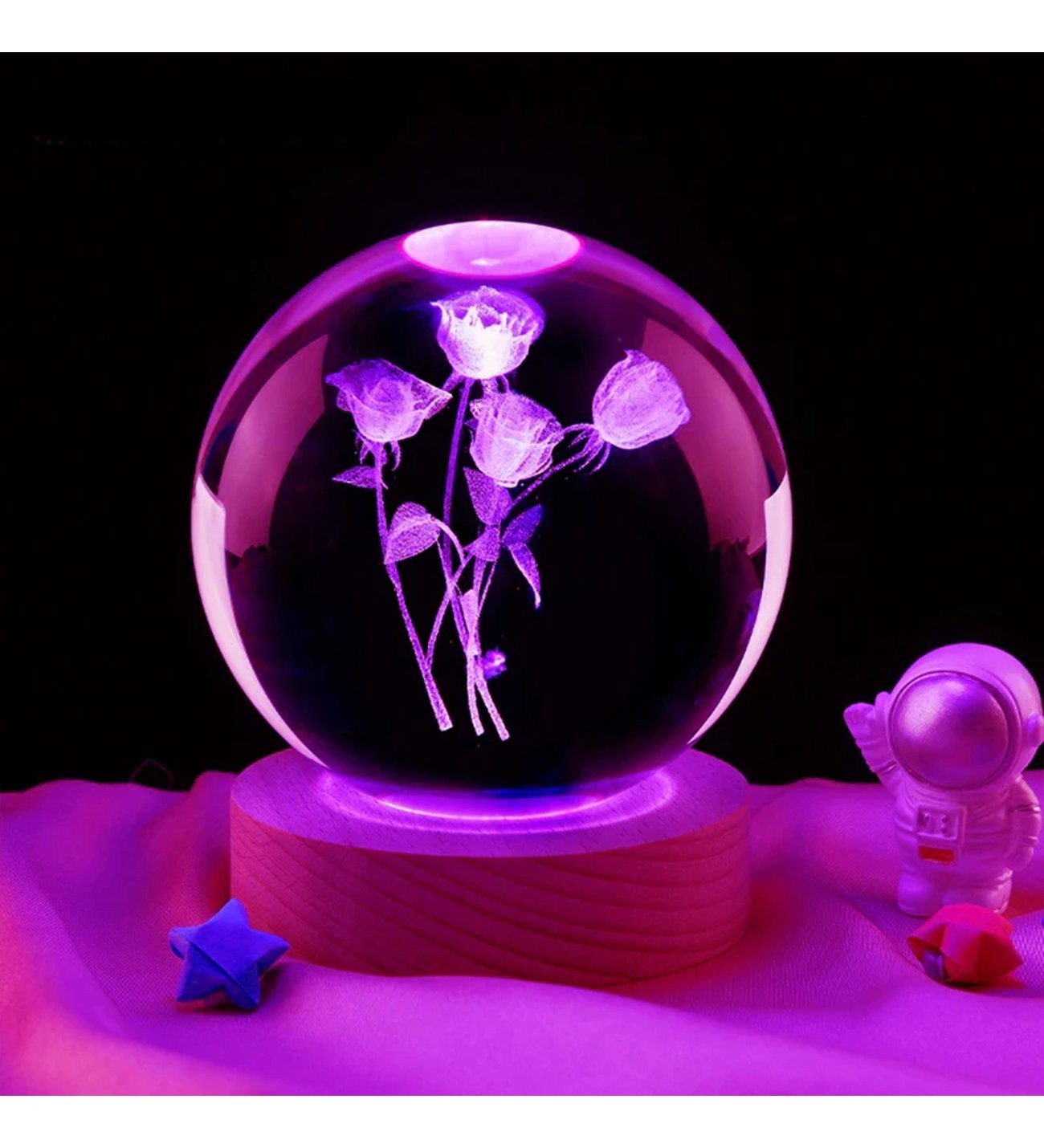 Kişiye Özel Işıklı Ahşap Gül Buketi Kristal Cam Küre 8cm