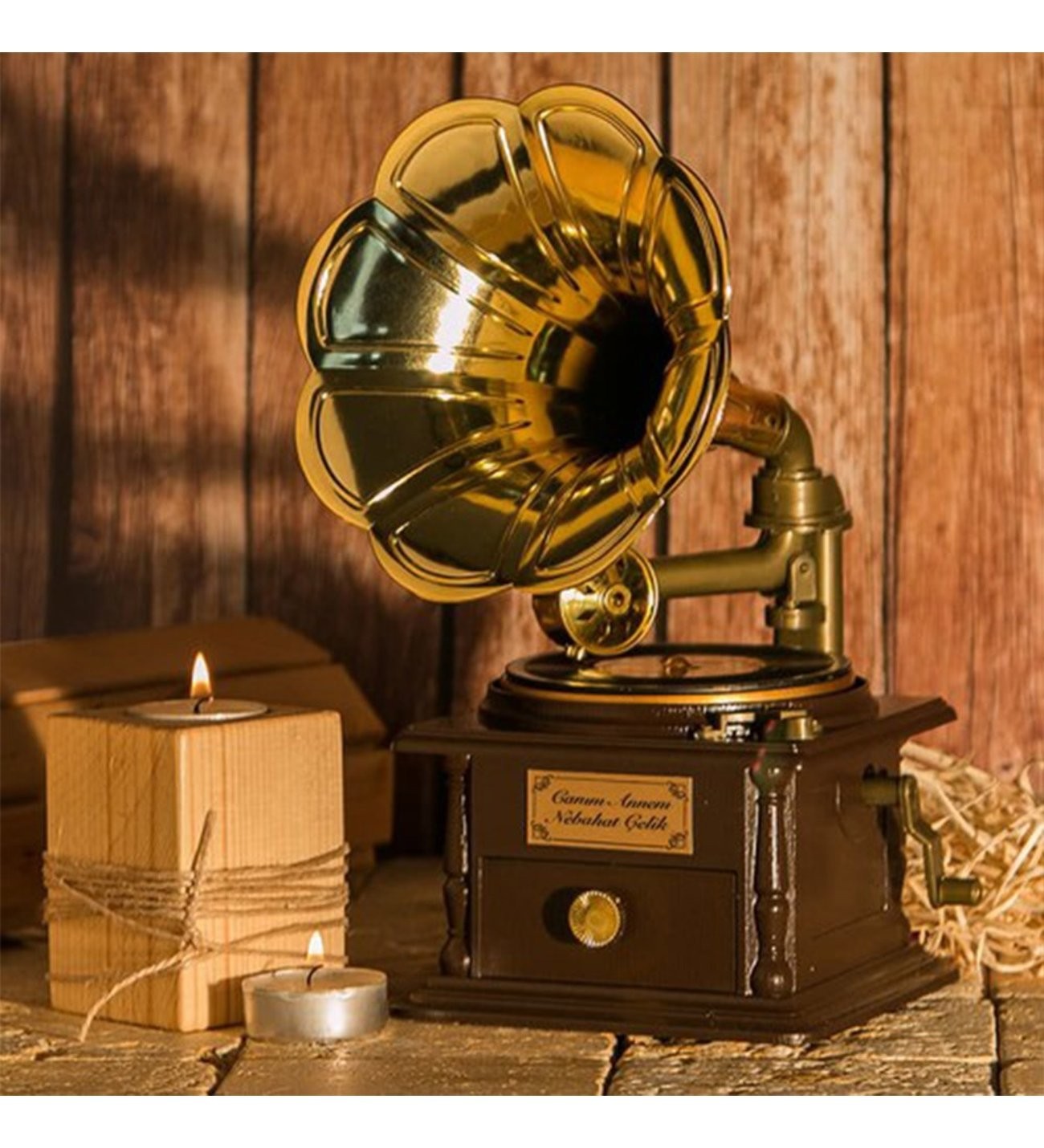 Sevgiliye Hediye İsim Yazılı Nostaljik Müzik Kutusu Gramofon