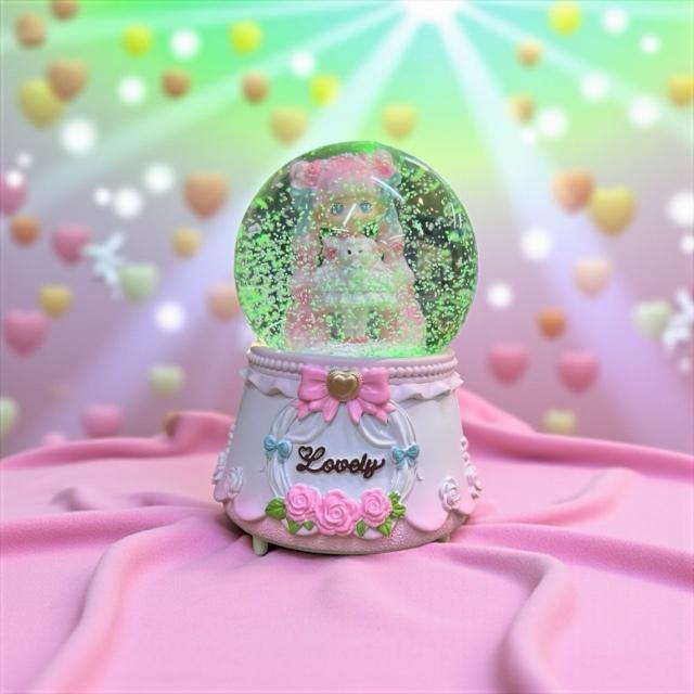 Sevimli Kız Büyük Boy Püskürtmeli Müzikli Işıklı Kar Küresi