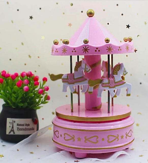 Pembe Atlıkarınca Hareketli Dönen Müzik Kutusu VE Kar Tanesi Temalı Kolye
