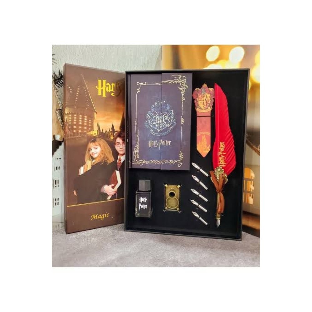 Harry Potter Büyücü Yazı Seti – Defter, Tüy Kalem, Mürekkep ve Uç Takımı (Hediyelik Koleksiyon Seti)