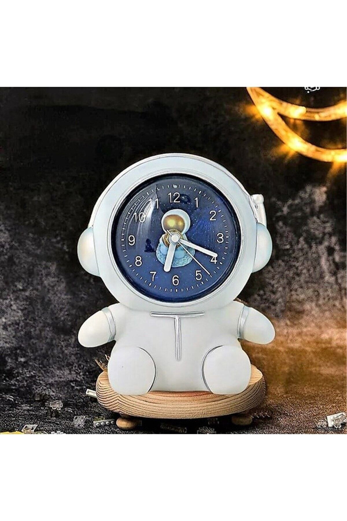 Astronot Şeklinde Kumbaralı Masa Saati 17*14cm -Beyaz