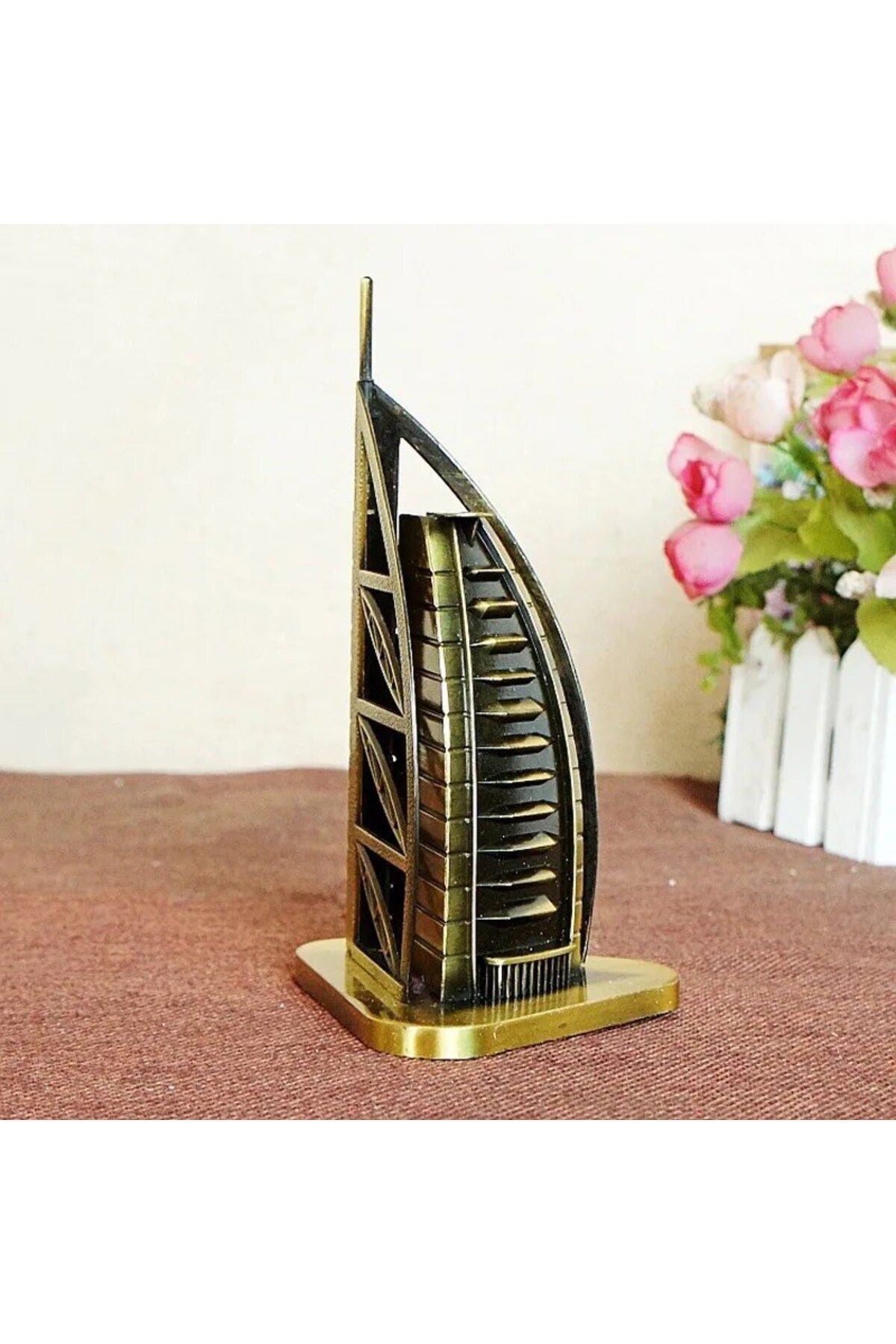 Dekoratif Metal Burj Al Arab Otel Bilosu