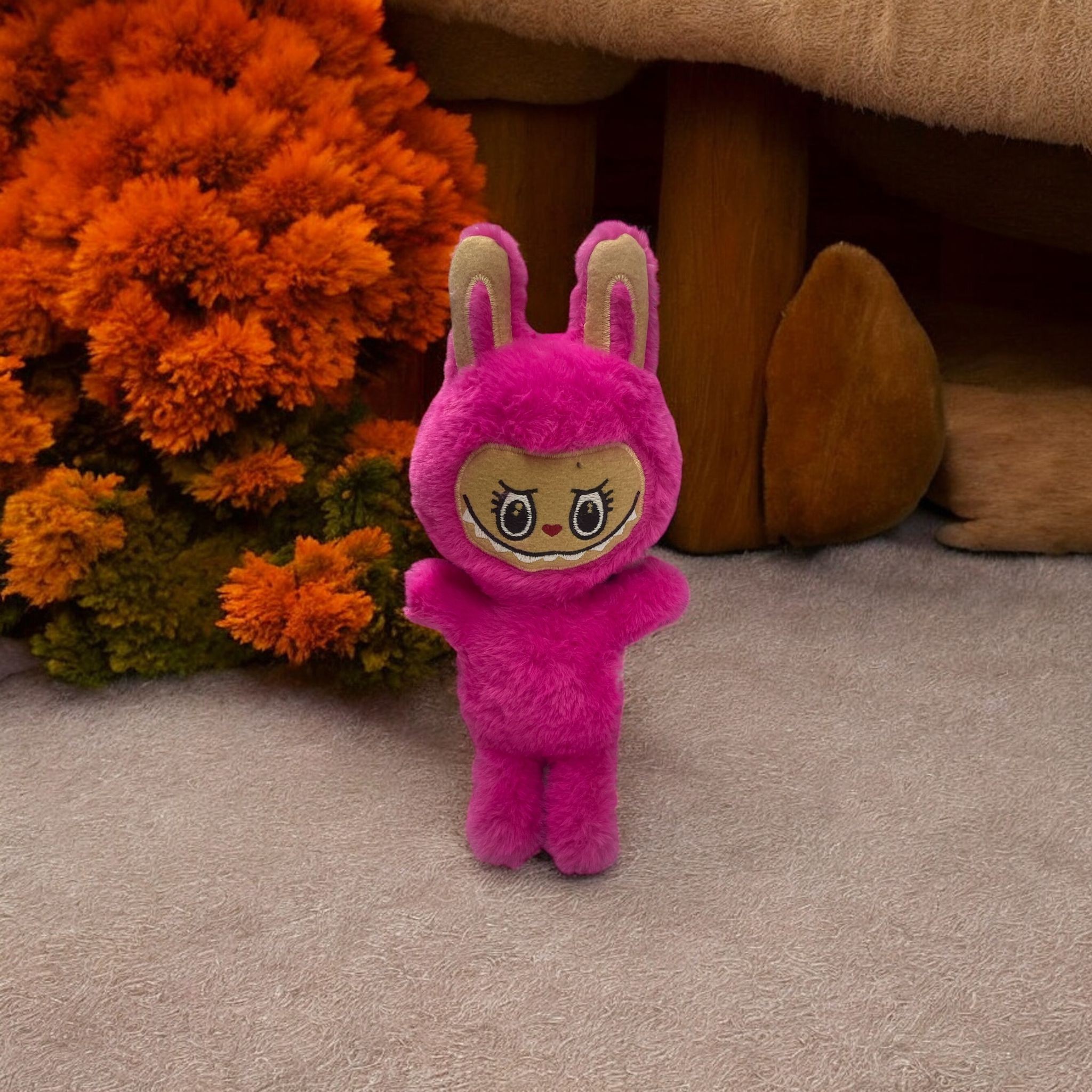 Mini Pembe Tavşan Kostümlü Labubu Peluş Oyuncak