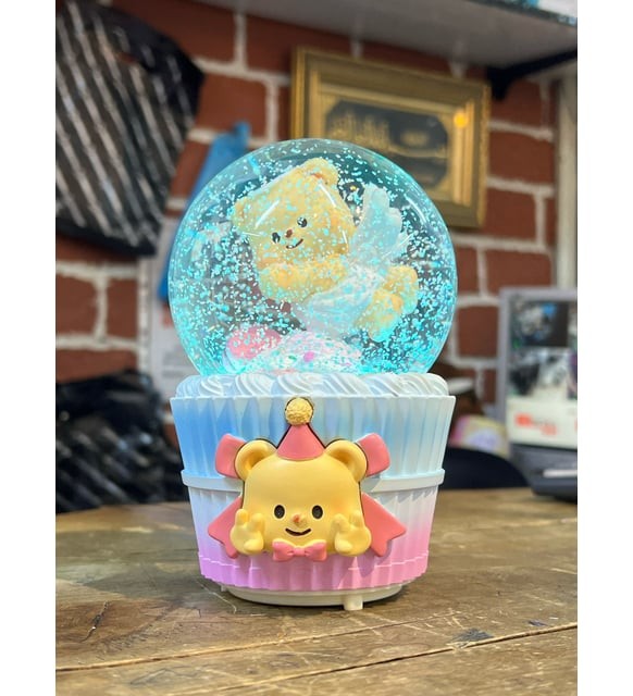 Cupcake Temalı Melek Ayıcık Temalı Işıklı Müzikli Püskürtmeli Kar Küresi
