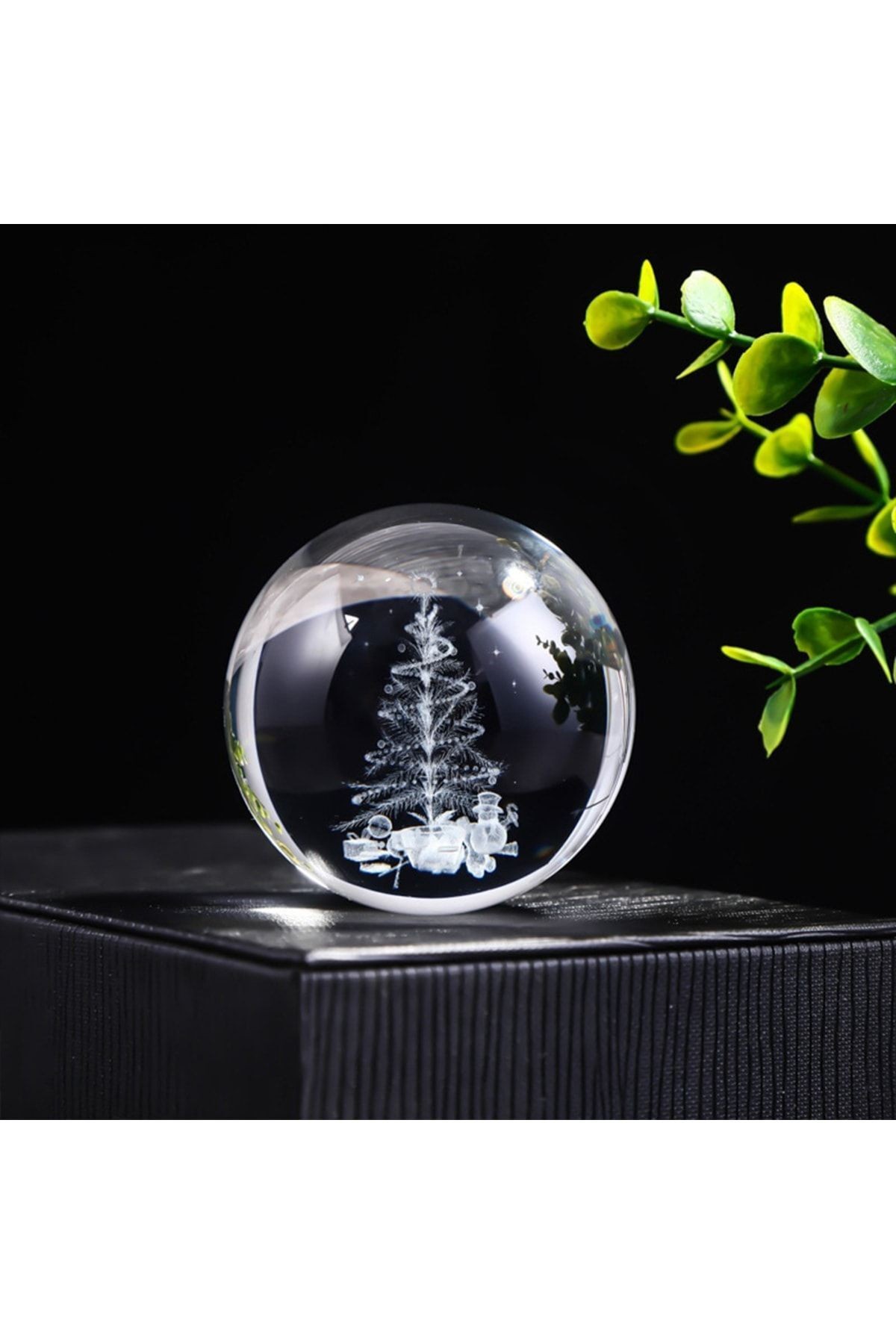 Renk Değiştiren Yılbaşı Ağacı Temalı Işıklı Cam Küre 8cm*6cm
