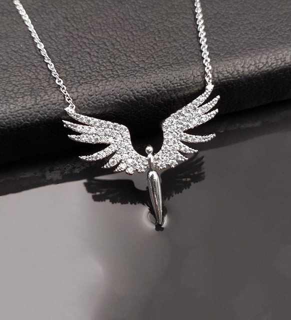 Kişiye Özel Melek Kolye & Kişiye Özel Yazılı Işıklı Melek Kar Küresi Hediye Seti