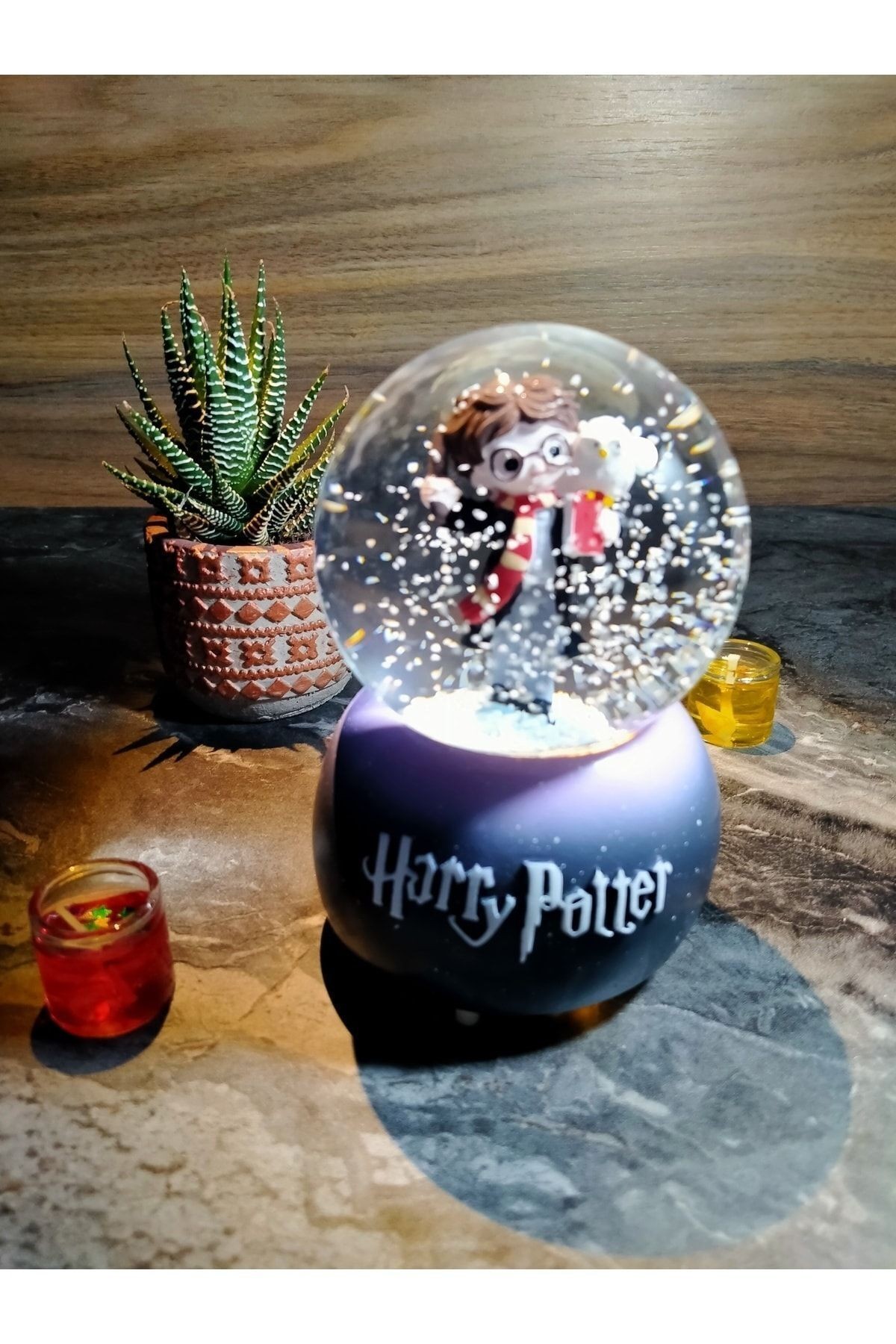 Harry Potter Baykuş Ayrıntılı Işıklı Orta Boy Kar Küresi